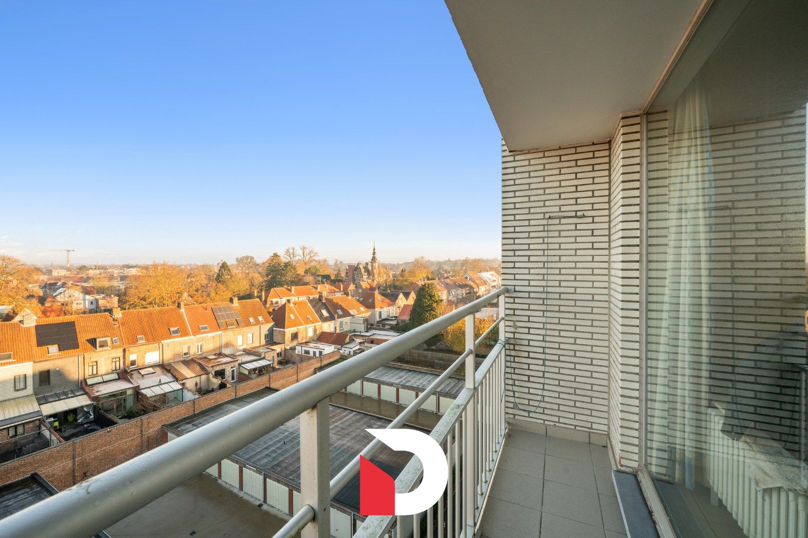 Aangenaam en lichtrijk app. op 6de verdiep met 2 slk.'ers op een toplocatie nabij het centrum van Brugge. foto 12