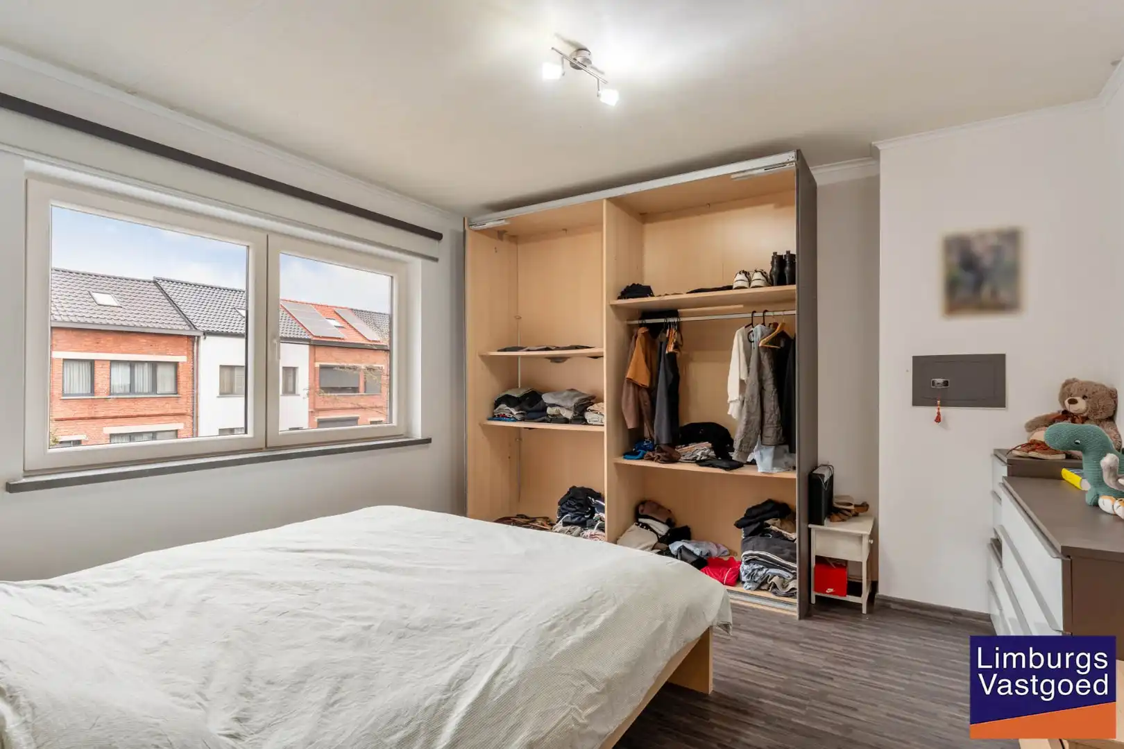 Stadswoning met 4 slpk, zuidgerichte tuin en garage, nabij kleine ring, station en Vredespark foto 17