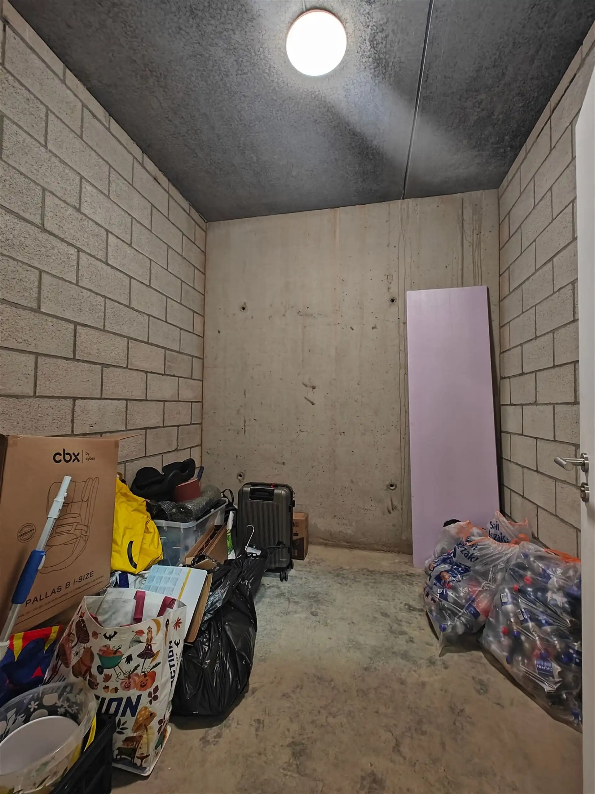 Ruim, instapklaar appartement met 2 slaapkamer, ruime autostaanplaats en berging in de kelder  foto 22