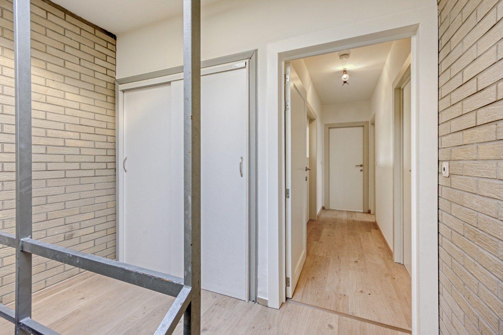 Zonnig appartement met ruime slaapkamers en groot terras vlakbij Leuven - EPC 221 kWh/m² - bewoonbare oppervlakte 99 m²     foto 3