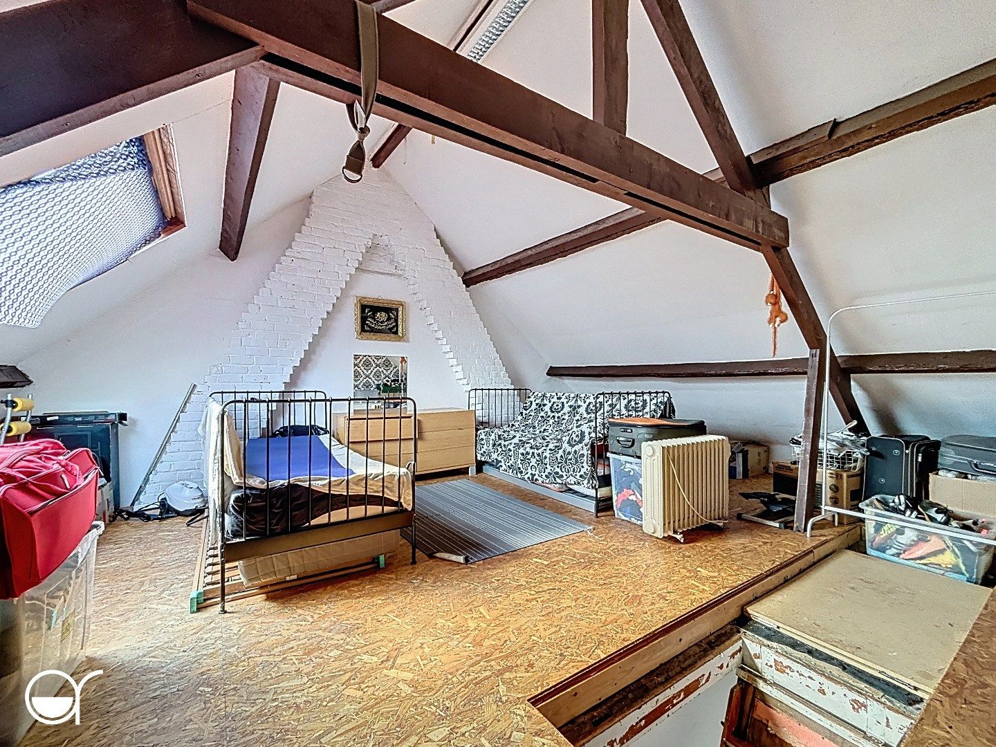 Te renoveren woning met zonnige tuin aan de Bourgoyen. foto 3