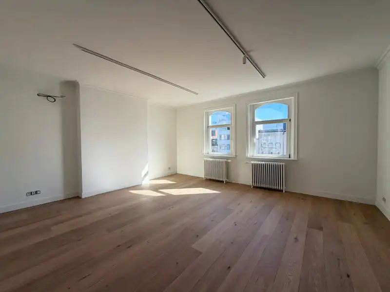 Prestigieuze kantoorruimte te huur foto 7