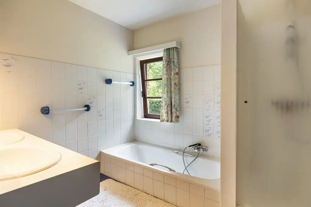 Klassieke villa op 2.233m² met zuid-georiënteerde tuin foto 15