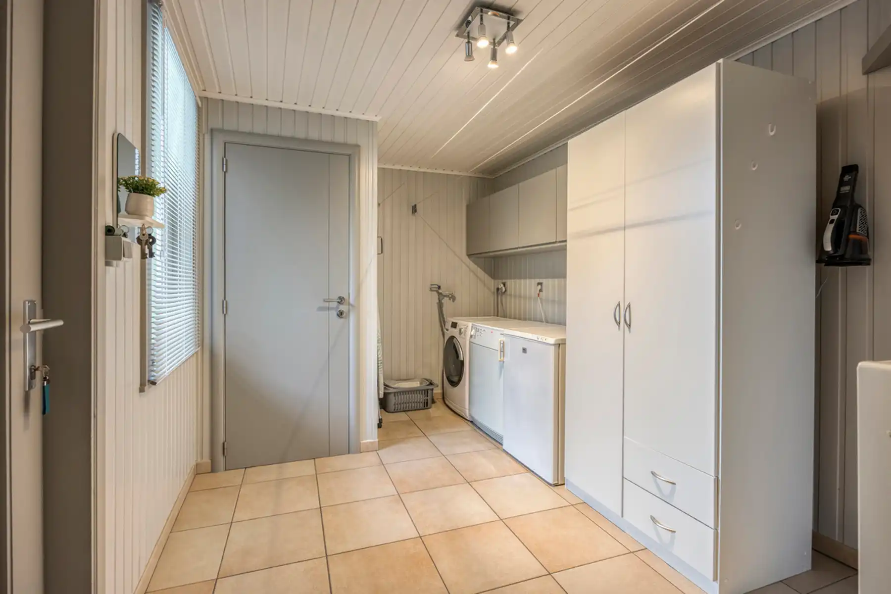 IN OPTIE - Hedendaagse HOB, gelegen pal bij het centrum van Buggenhout foto 10