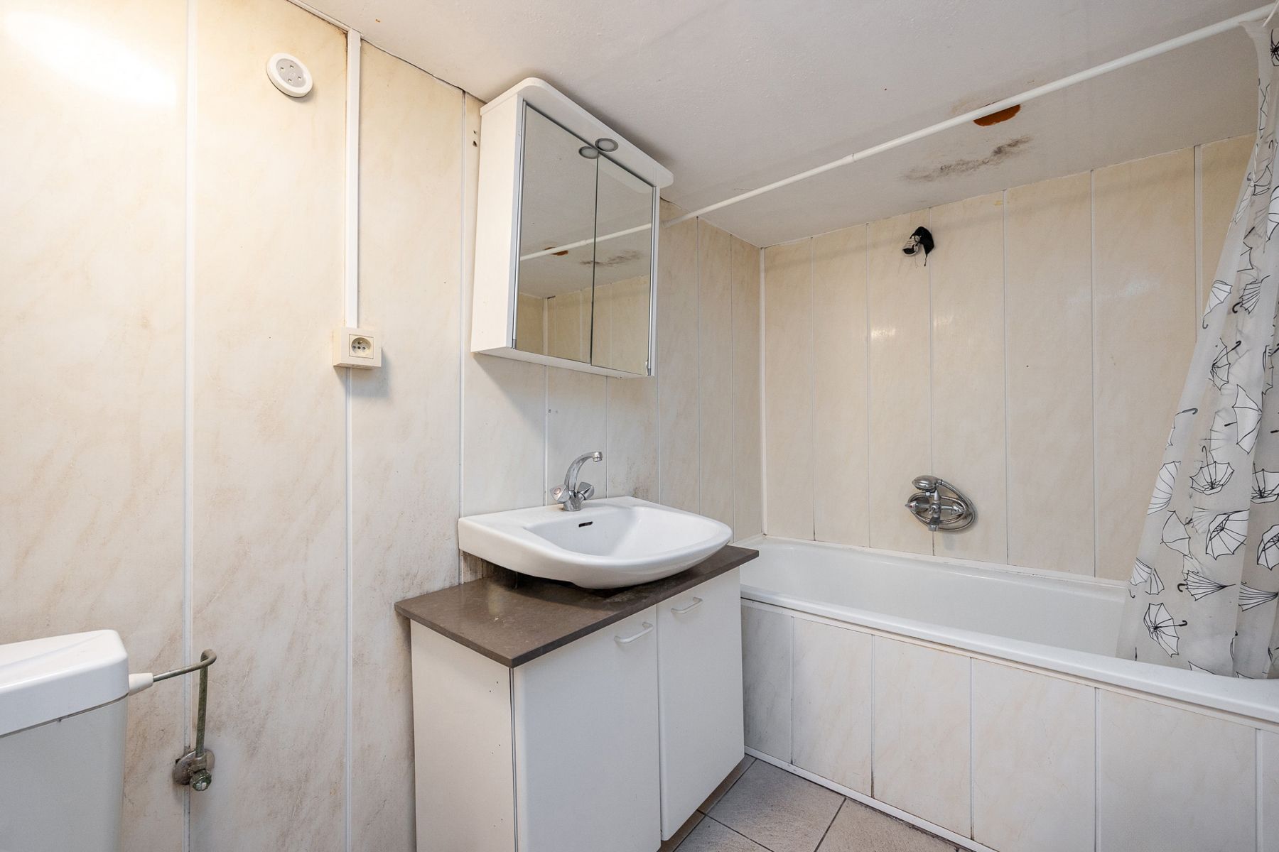 Een woning met 3 slaapkamers op wandelafstand van de Grote Markt in Turnhout.  foto 8