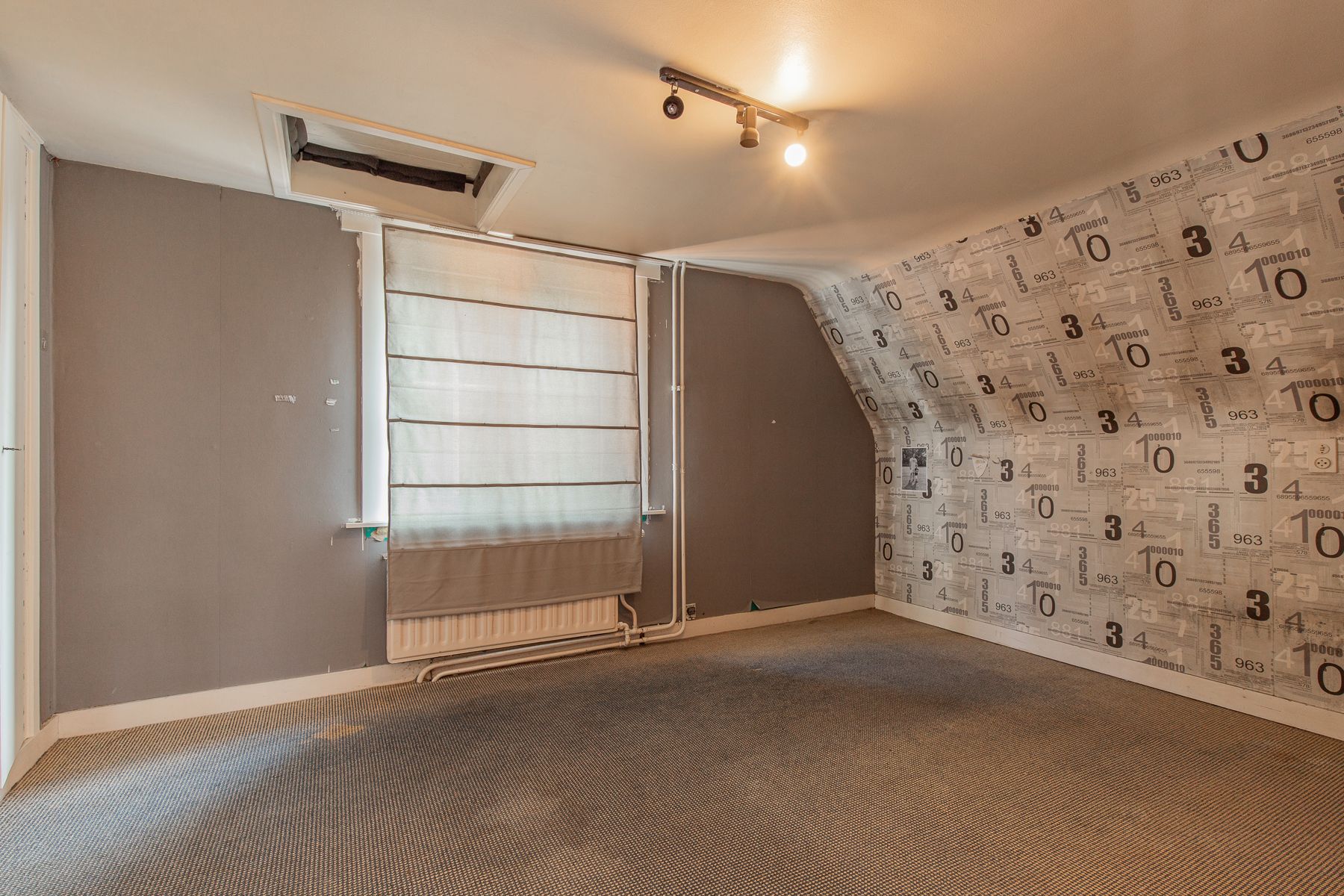 Charmante woning met potentieel foto 12