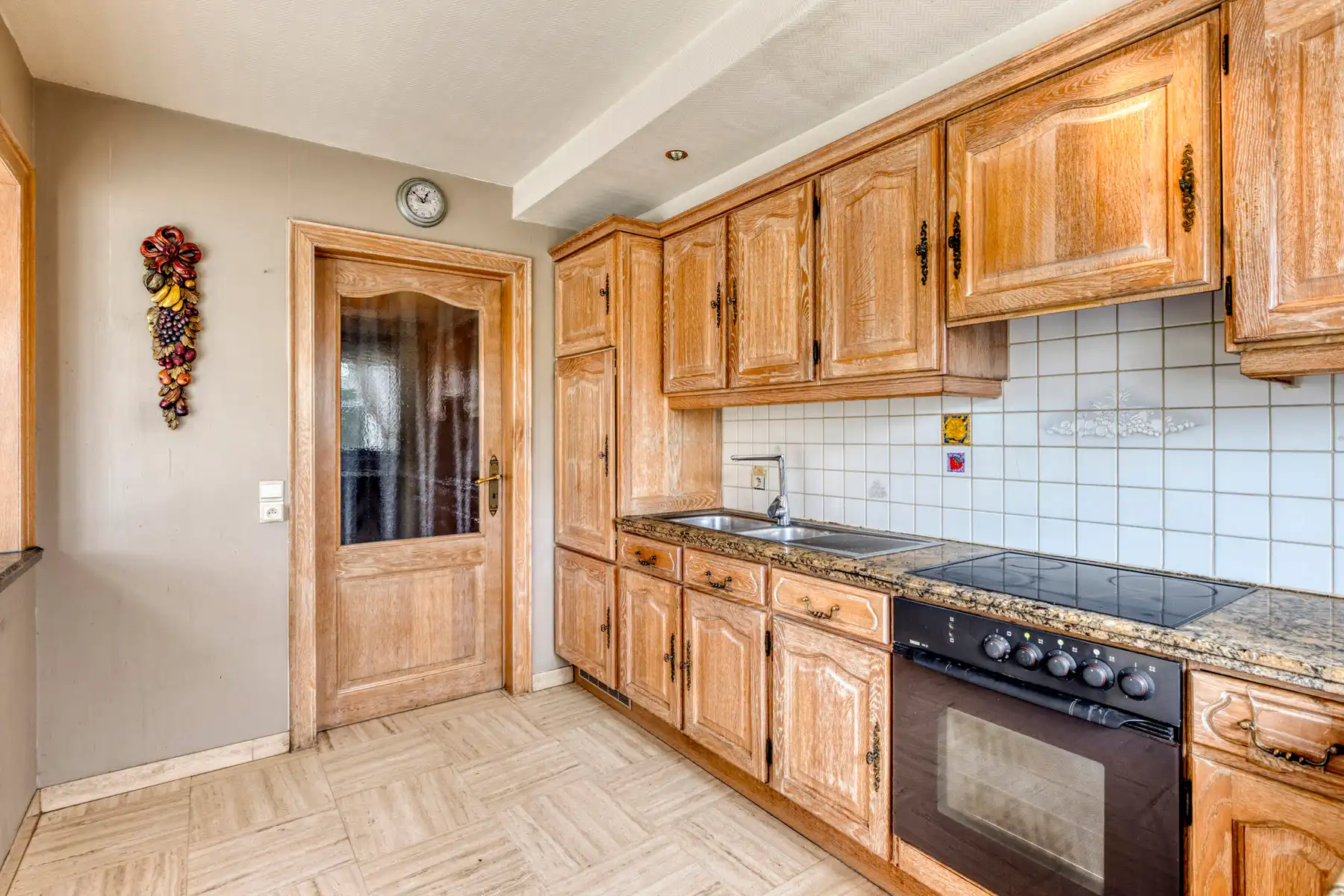 Landelijk gelegen woning met 6 slaapkamers op 12a 25ca foto 3