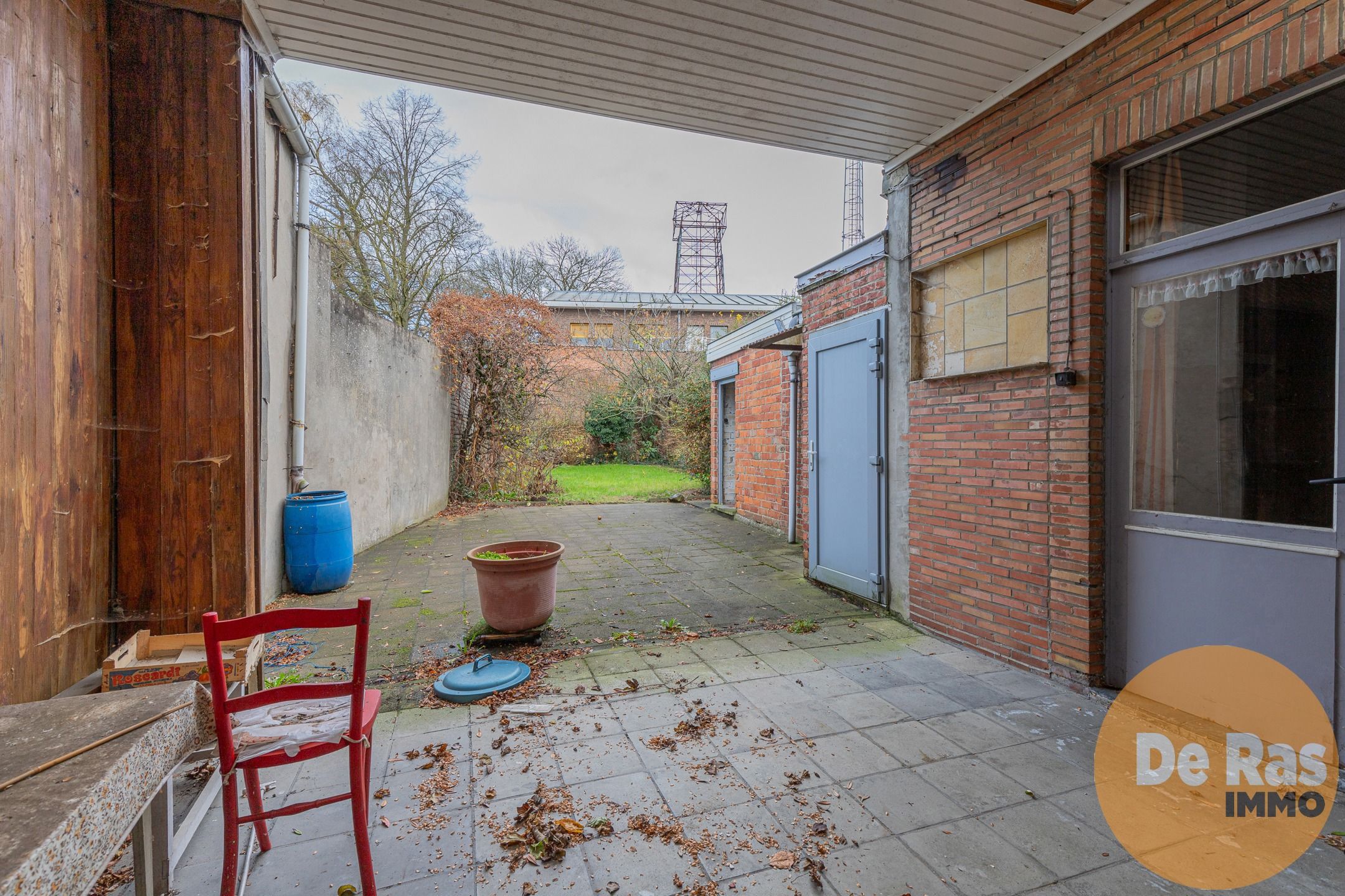 WETTEREN - Te renoveren woning in centrum met 3 slaapkamers foto 17