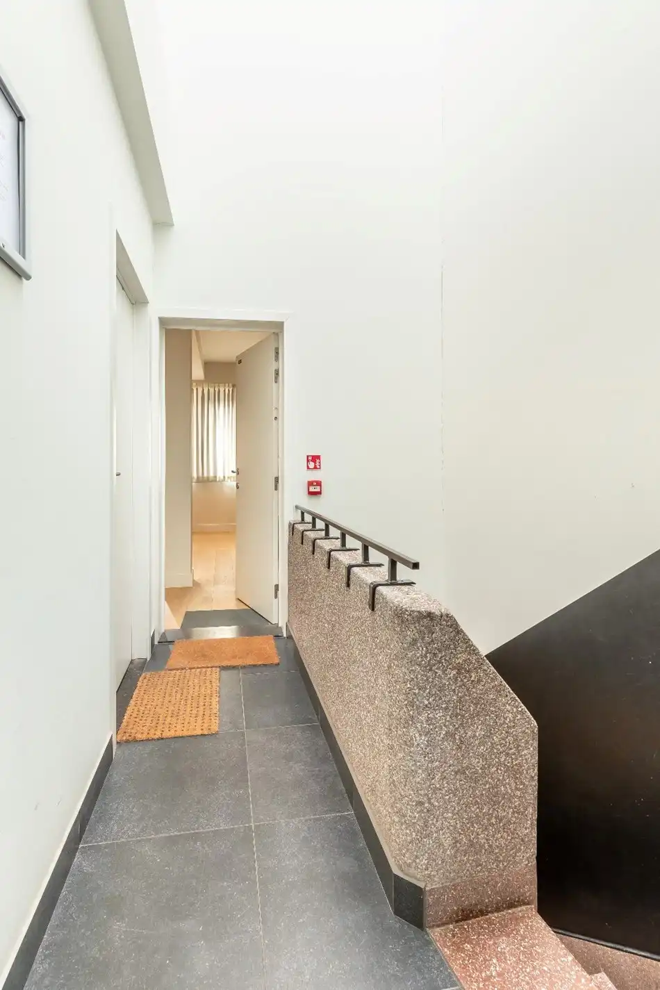Prachtig afgewerkte duplex-studio te centrum Leuven foto 8