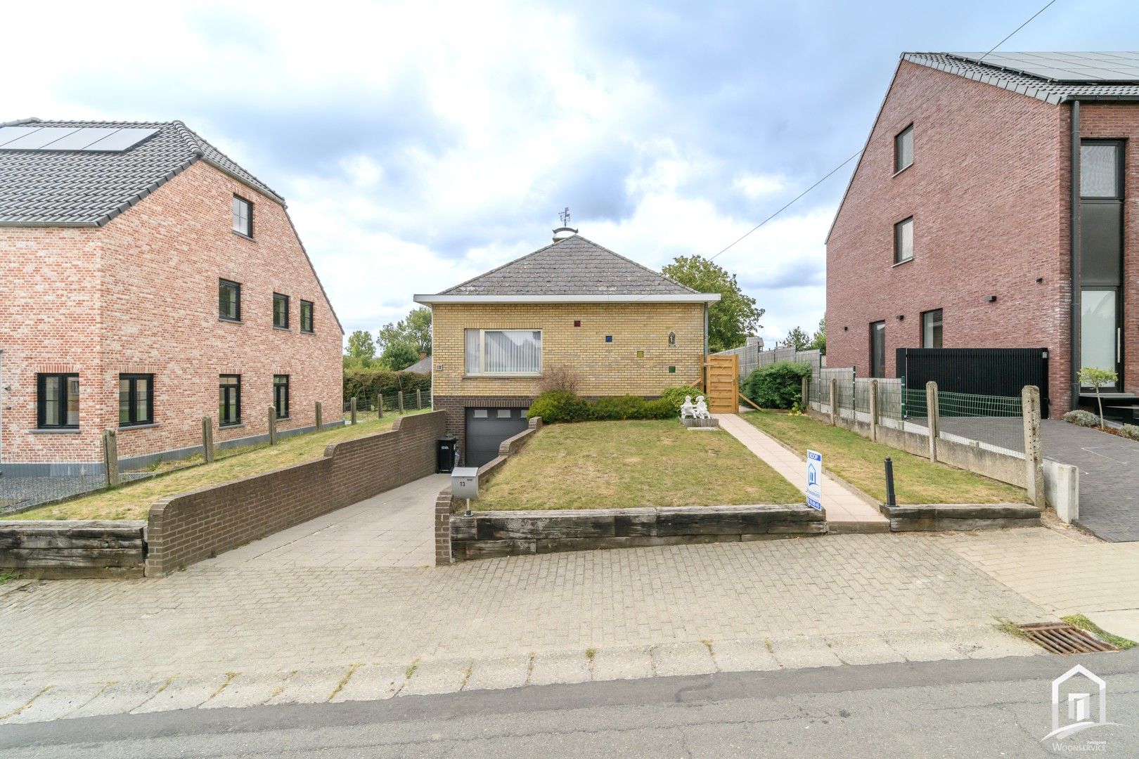 Hoofdfoto van de publicatie: Zeer rustig gelegen en robuuste gezinswoning