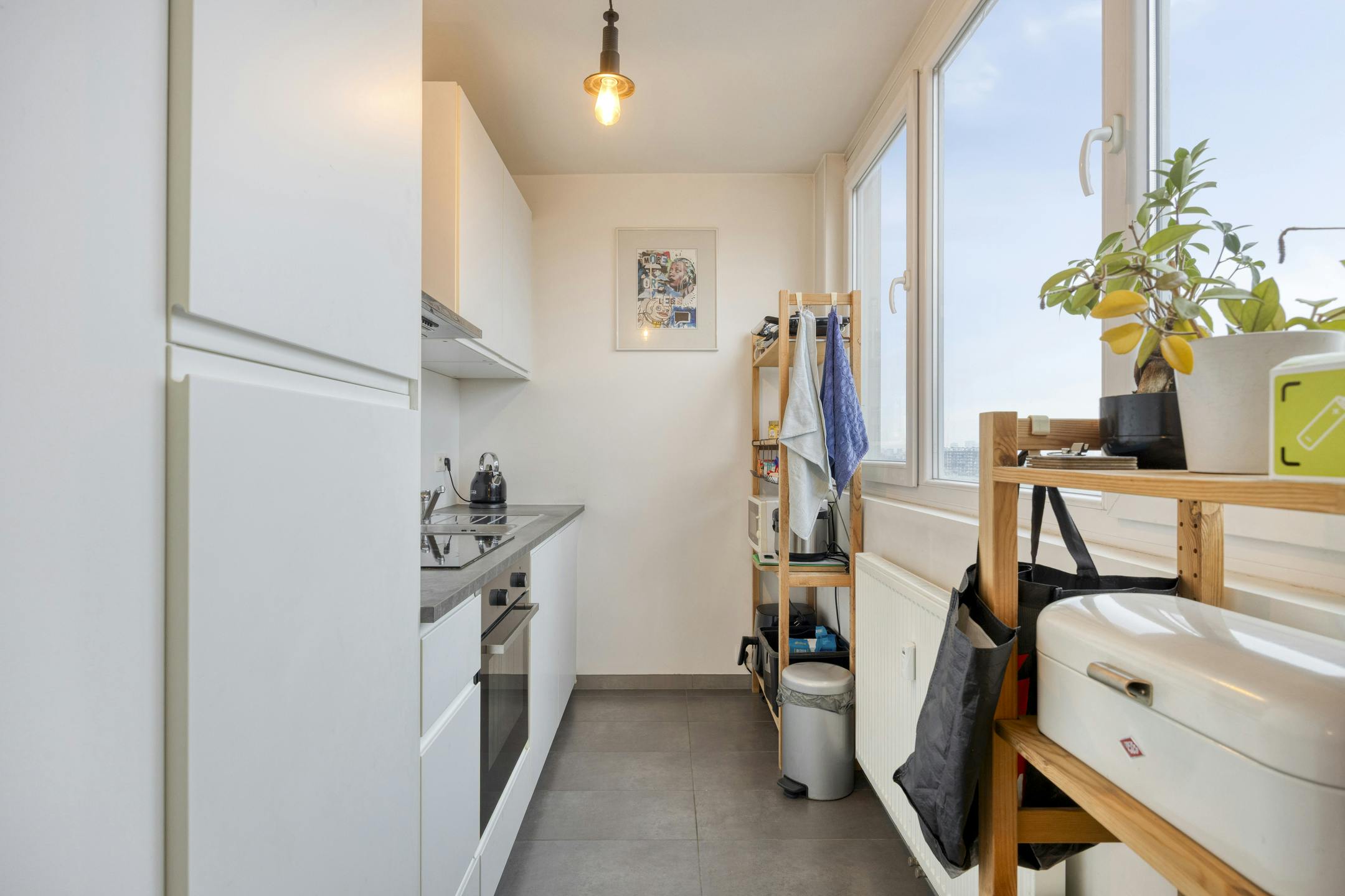 Instapklaar 2-slaapkamerappartement te koop in Berchem foto 4