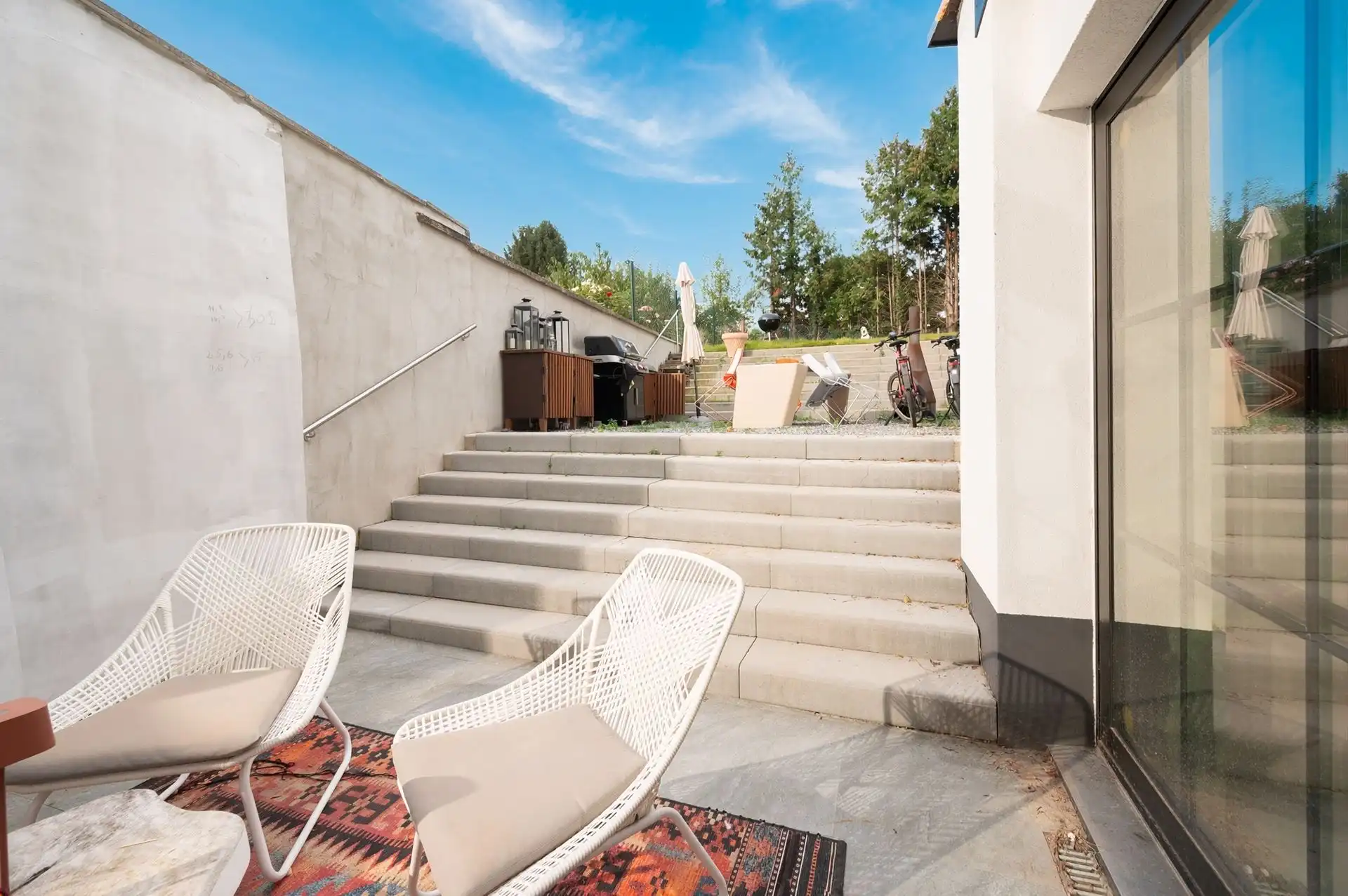 Prachtig gerenoveerde woning met tuin foto 14