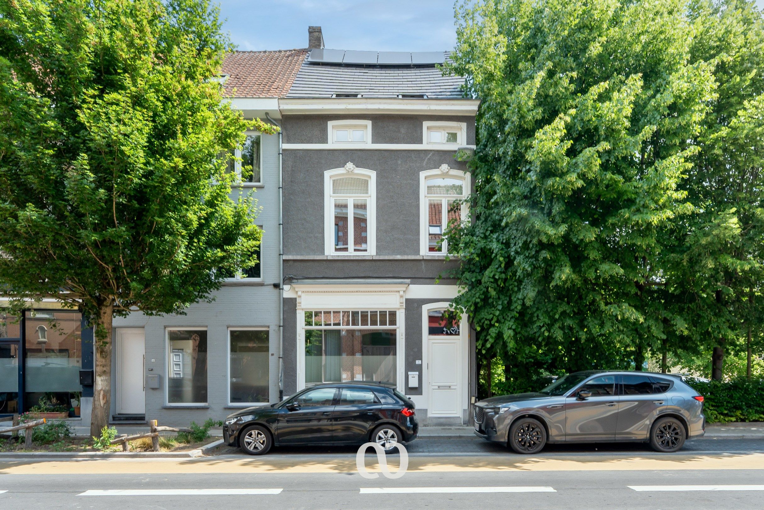 Prachtig gerenoveerde woning in het hart van Oudenaarde foto {{pictureIndex}}