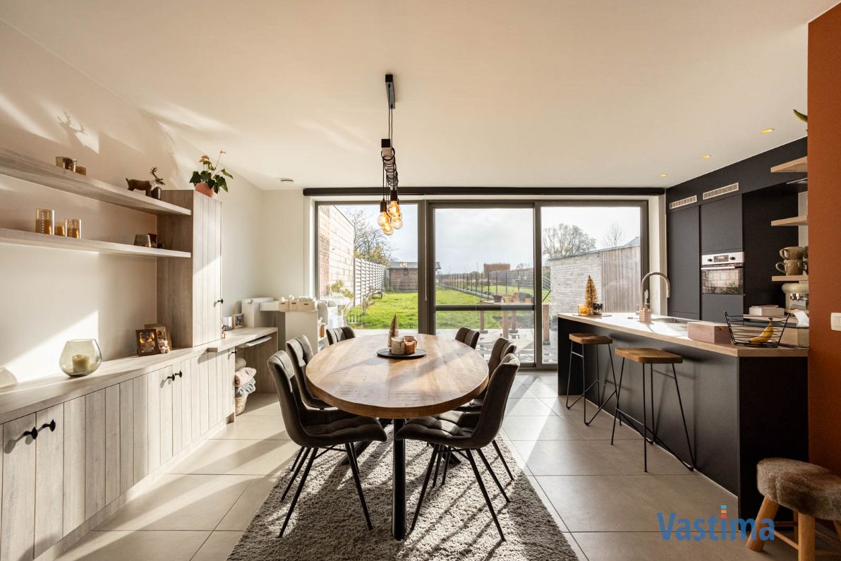 Recente gezinswoning met ruimte, comfort én een uitstekende ligging foto 6