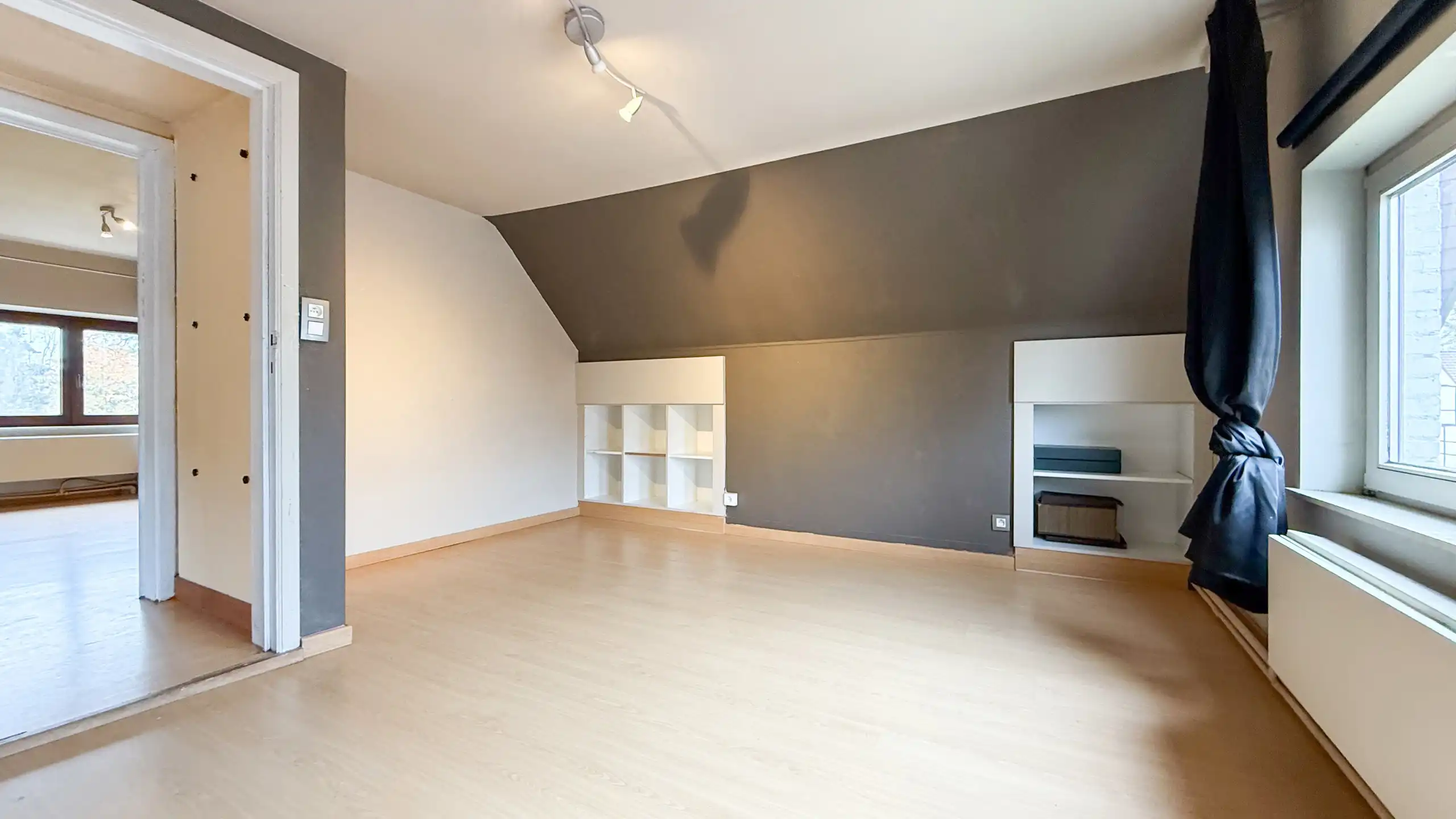 Charmante te renoveren woning in Kortessem! foto 30