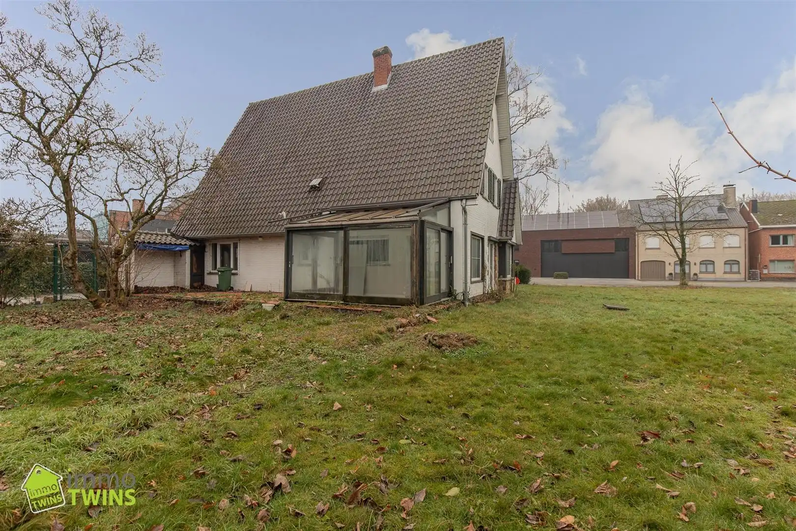 Statige villa met uitzonderlijk potentieel op toplocatie in Berlare foto 11