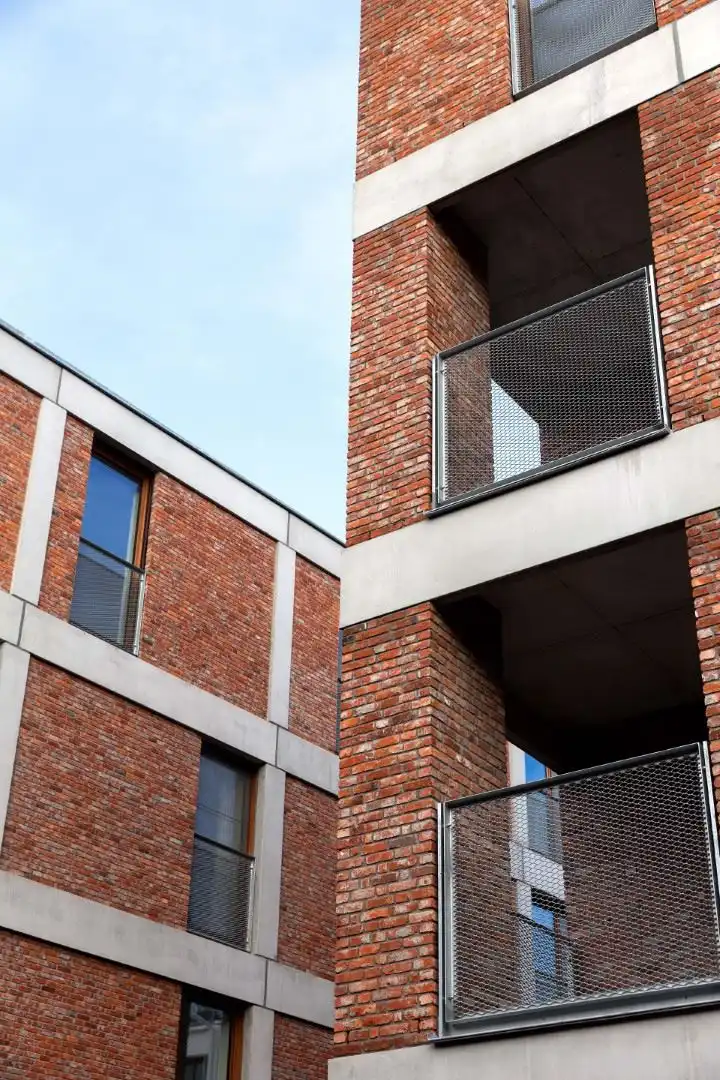 LAATSTE NIEUWBOUW COMMERCIËLE UNITS IN HET HIPPE PORTIER 51 foto 9