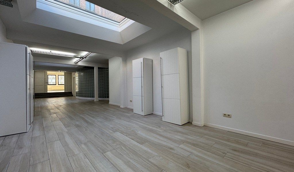 Vernieuwde kantoren te huur vlakbij Eilandje in Antwerpen foto 11