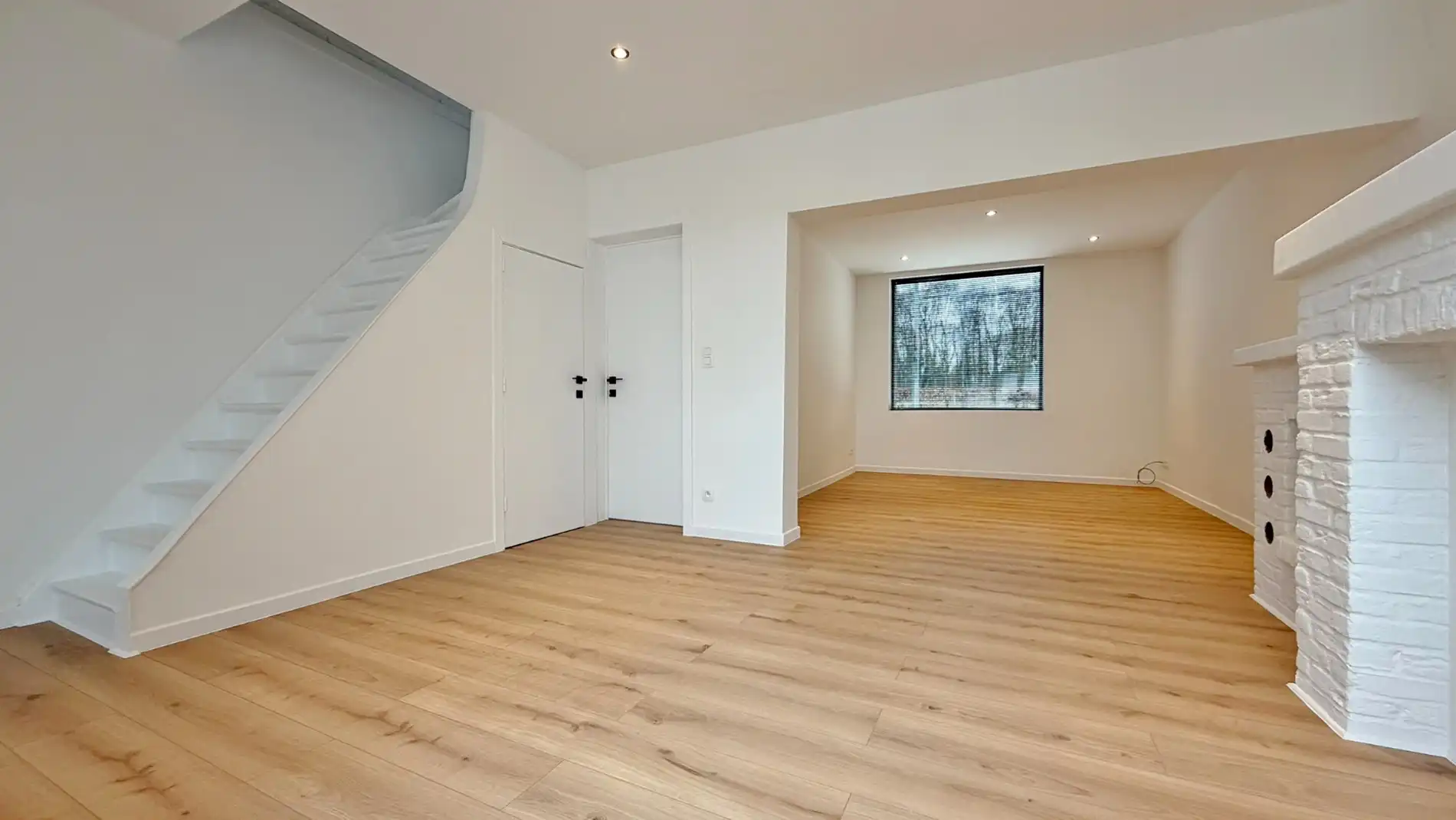 Zeer rustig gelegen & volledig vernieuwde woning te koop in het prachtige Heuvelland foto 4