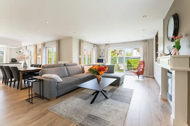 Roeselare - Instapklare gezinswoning met prachtige tuin foto 2