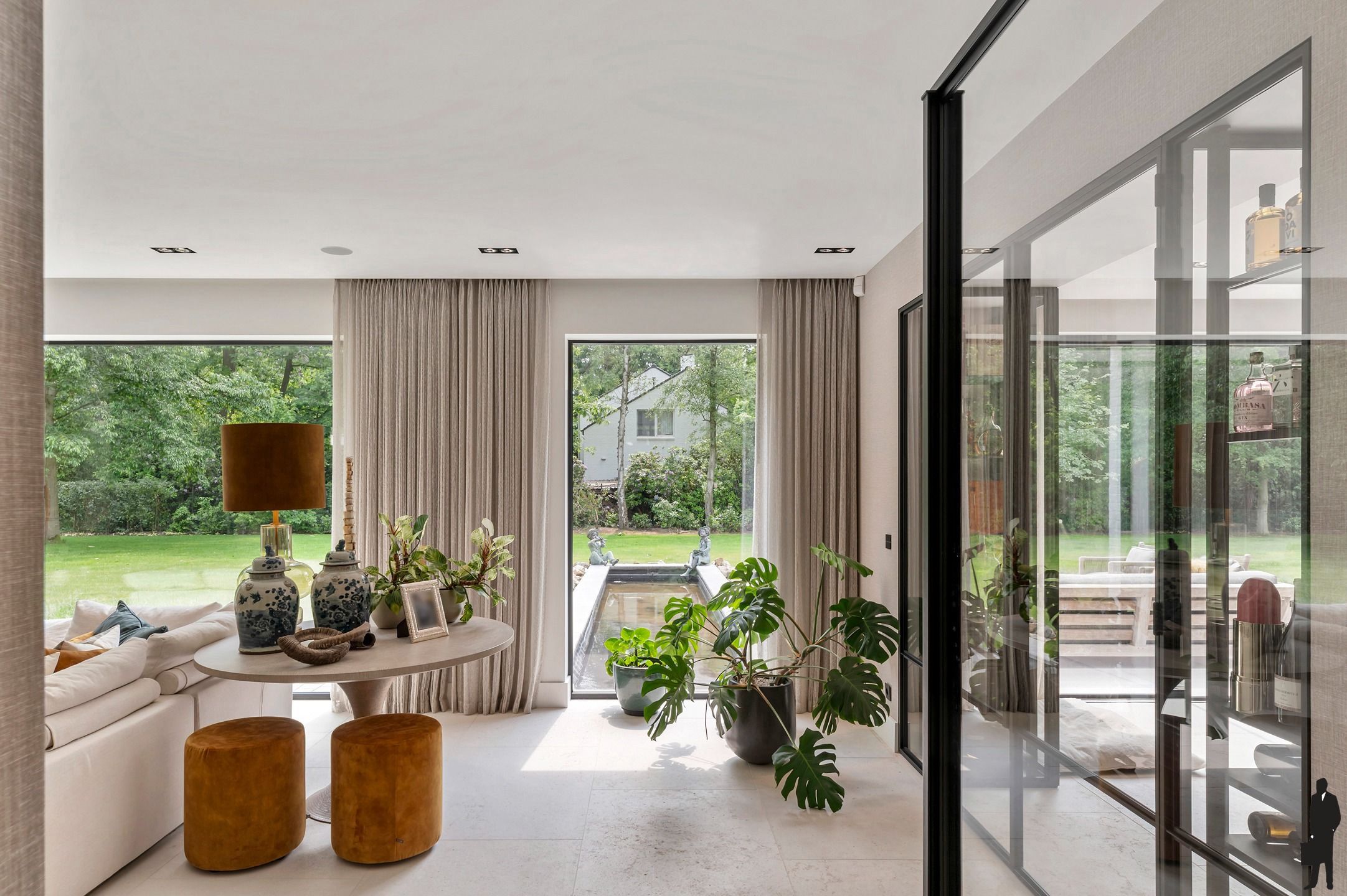 Exclusieve villa met zwembad en bijgebouw op 6.457 m² foto 6