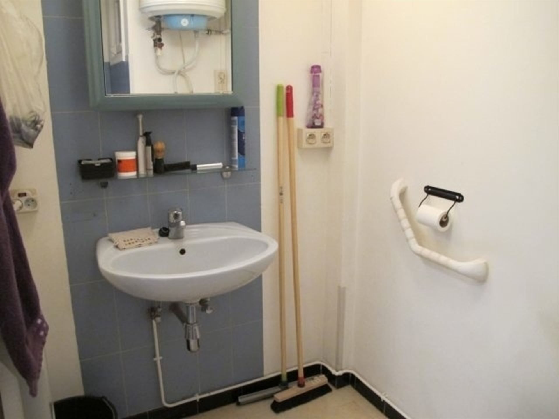 Lichtrijke en verzorgde studio foto 8