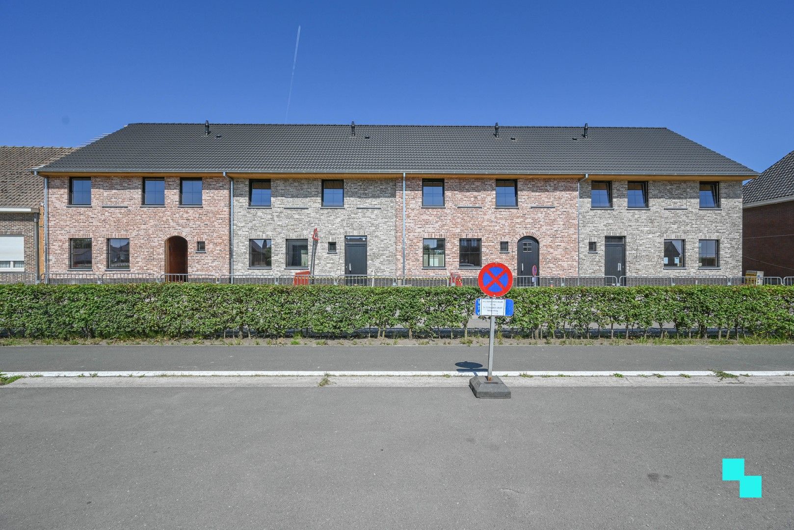Prachtige nieuwbouwwoning nabij centrum Dentergem foto 3