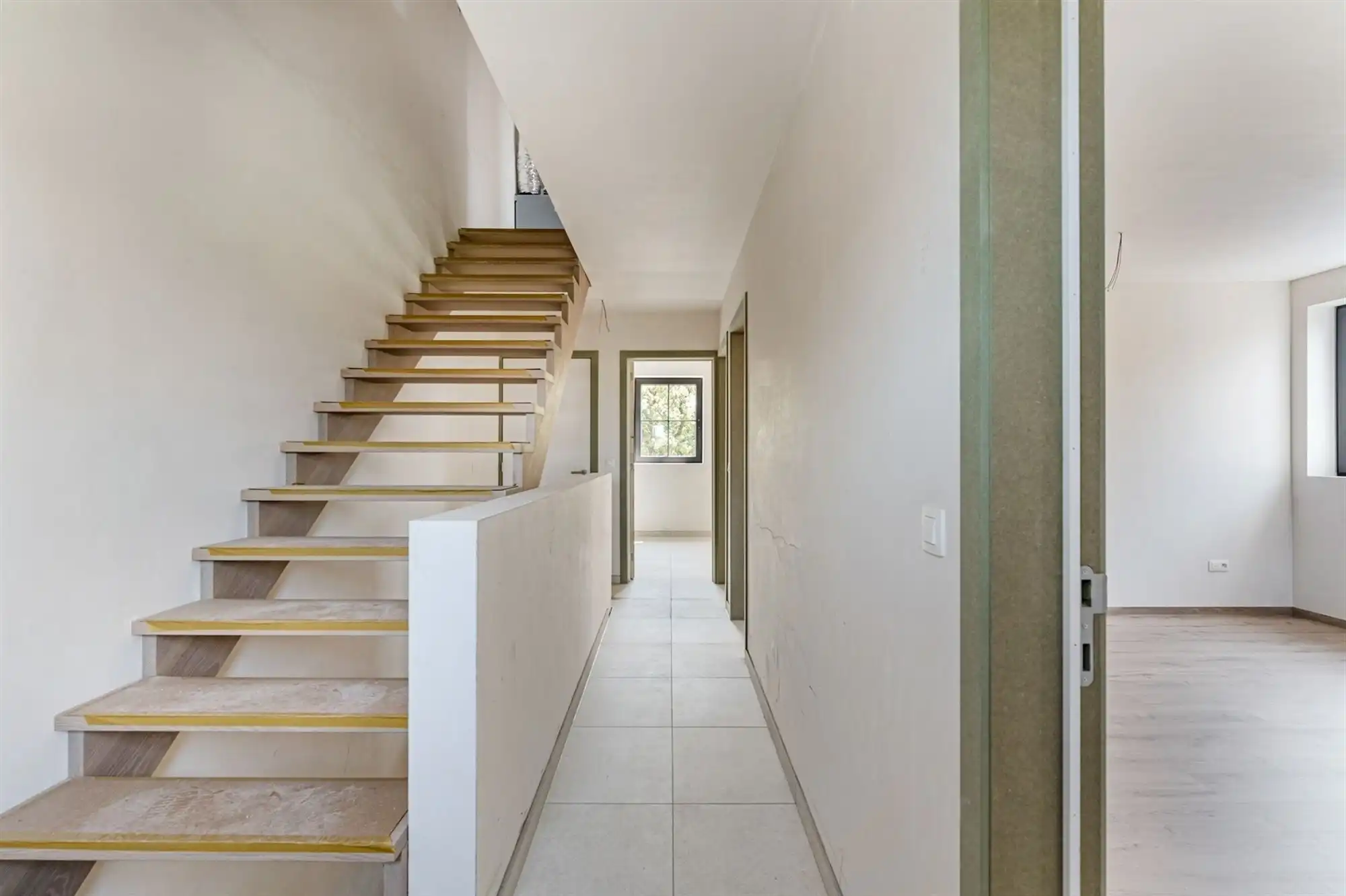 Afgewerkte BEN-woning op zeer rustige locatie te Molenbeersel foto 13