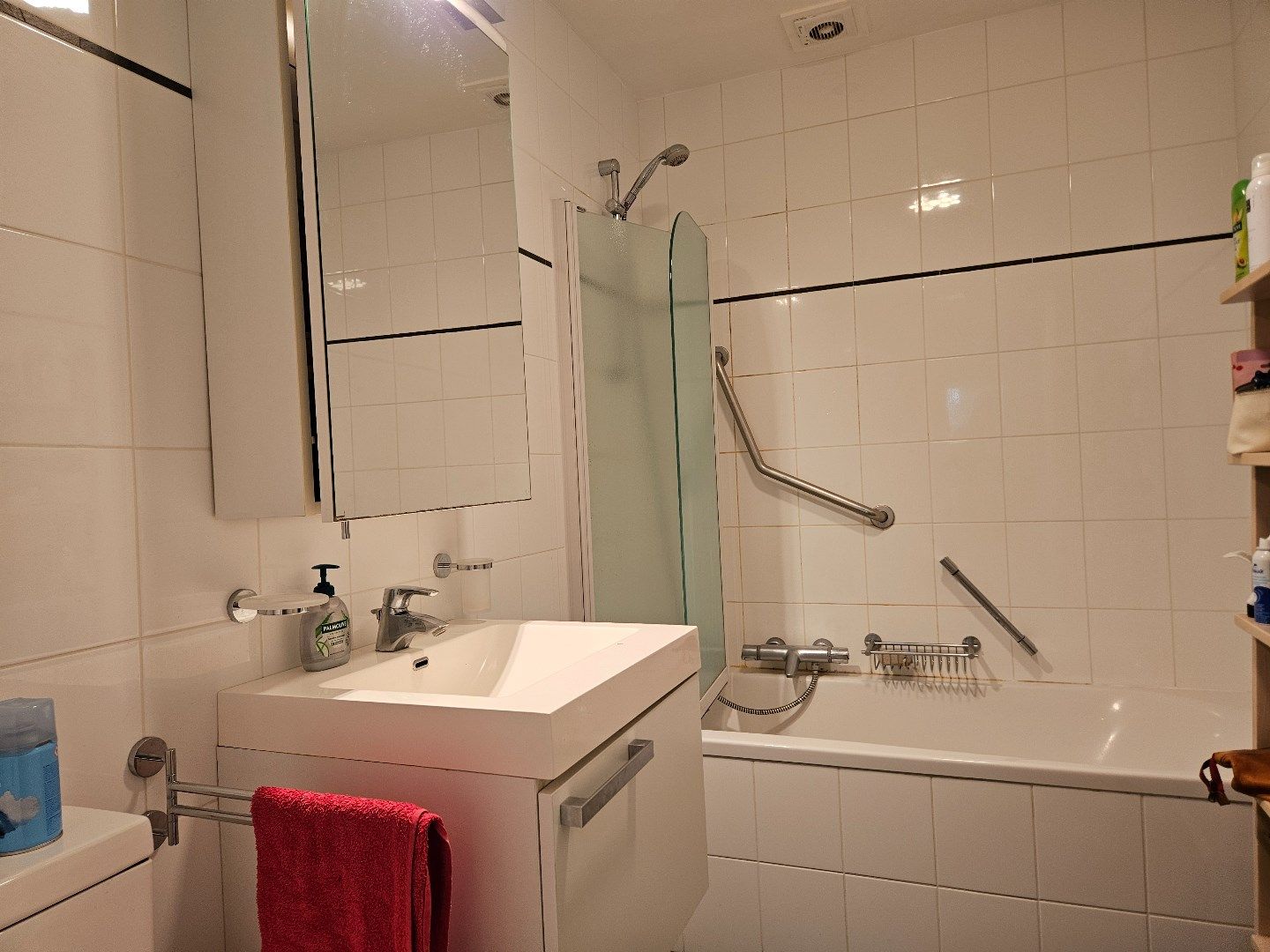 Gelijkvloerse woning met 3 slaapkamers, rustig gelegen nabij het centrum van Mol! foto 9