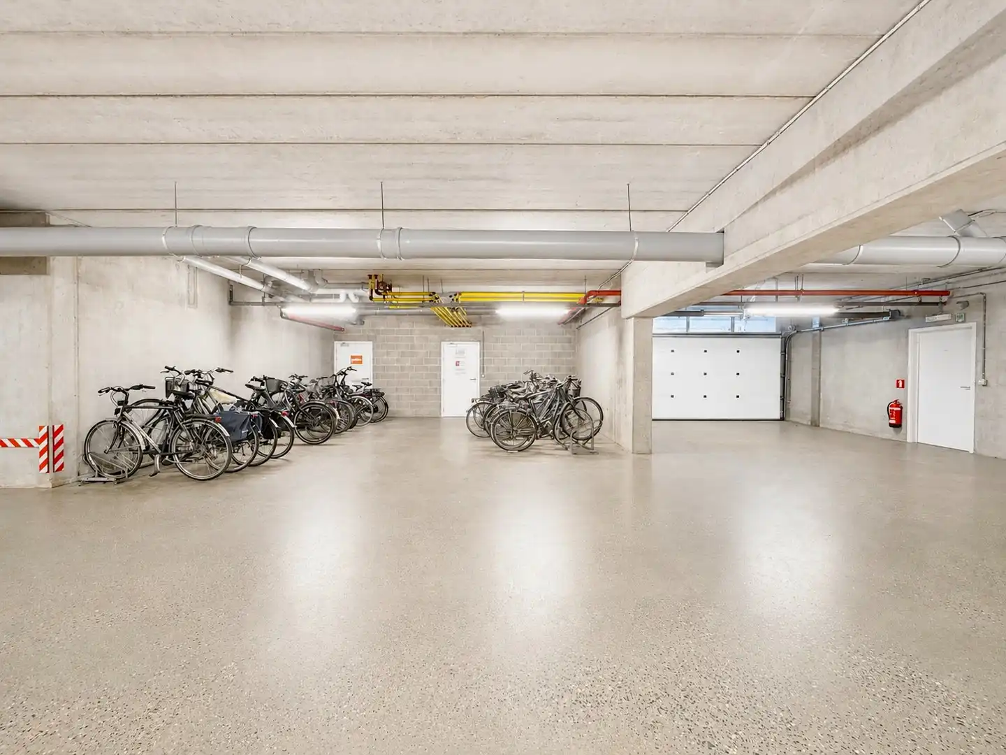 Mooi onderhouden appartement in centrum Aalter met ondergrondse parkeerplaats foto 18
