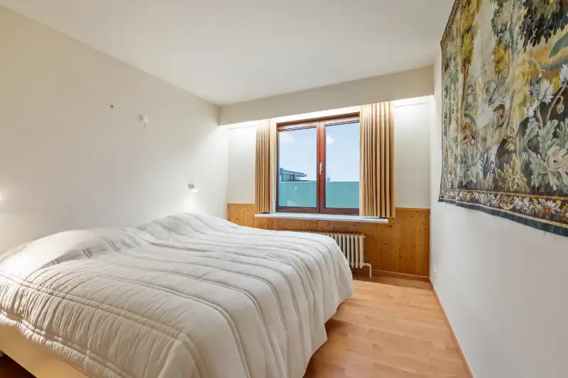 Roeselare-stadskern. PENTHOUSE op 6de verdieping aan het Coninckplein gelegen, met 2 slaapkamers, ochtendterras en avondterras. Een pareltje met unieke ligging ! foto 12
