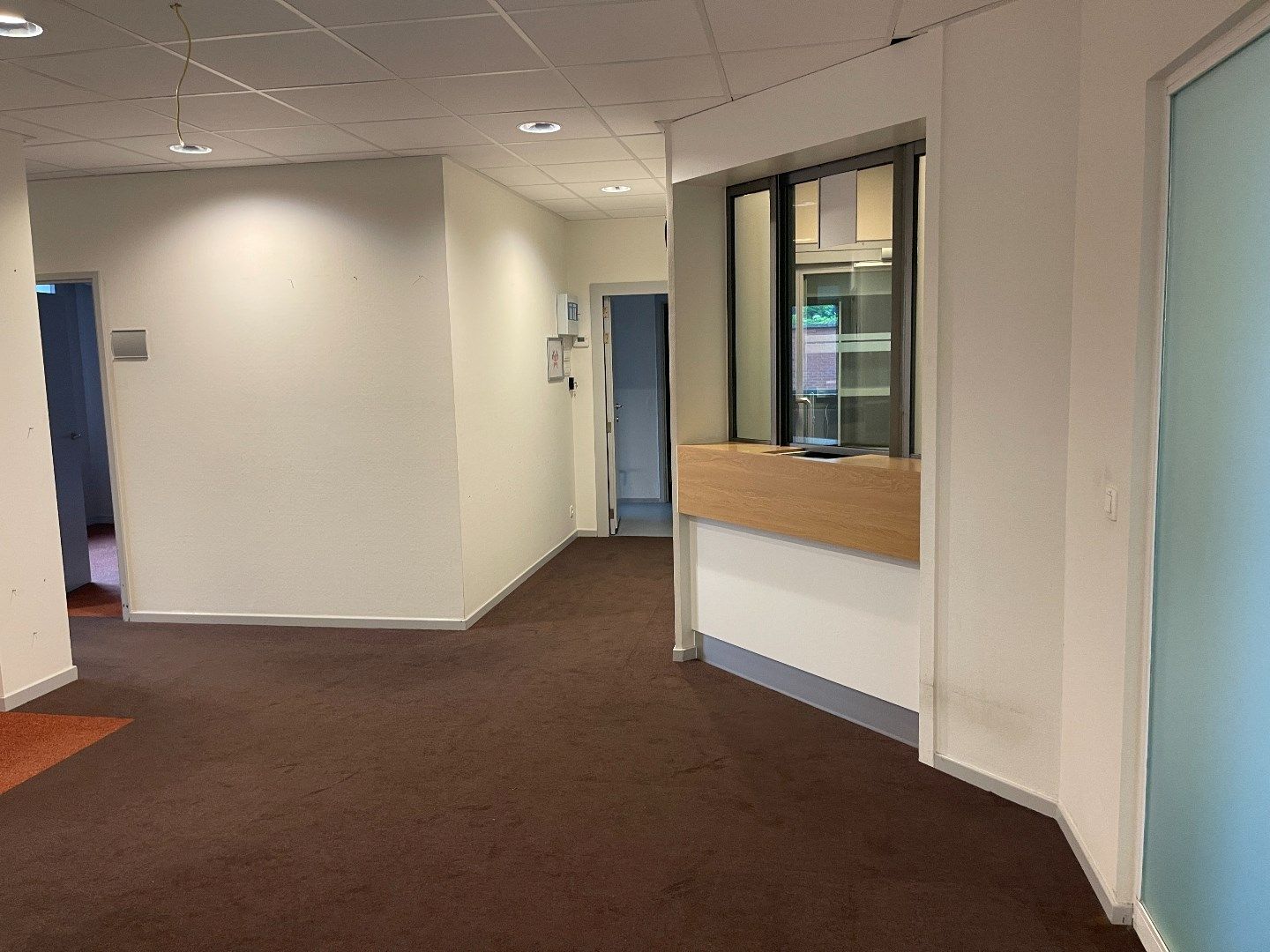Kantoorgebouw 482m² op 3a85ca met tuin en garage op commerciële topligging foto 12