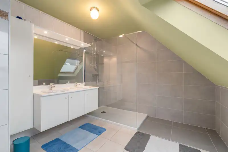 Instapklare gezinswoning op prachtig perceel van 800 m² foto 4