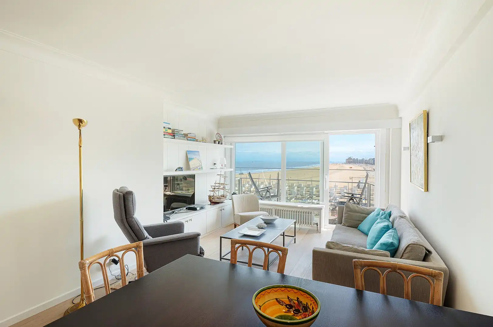 Appartement met frontaal zicht op zee, gelegen aan het Albertstrand. foto 5