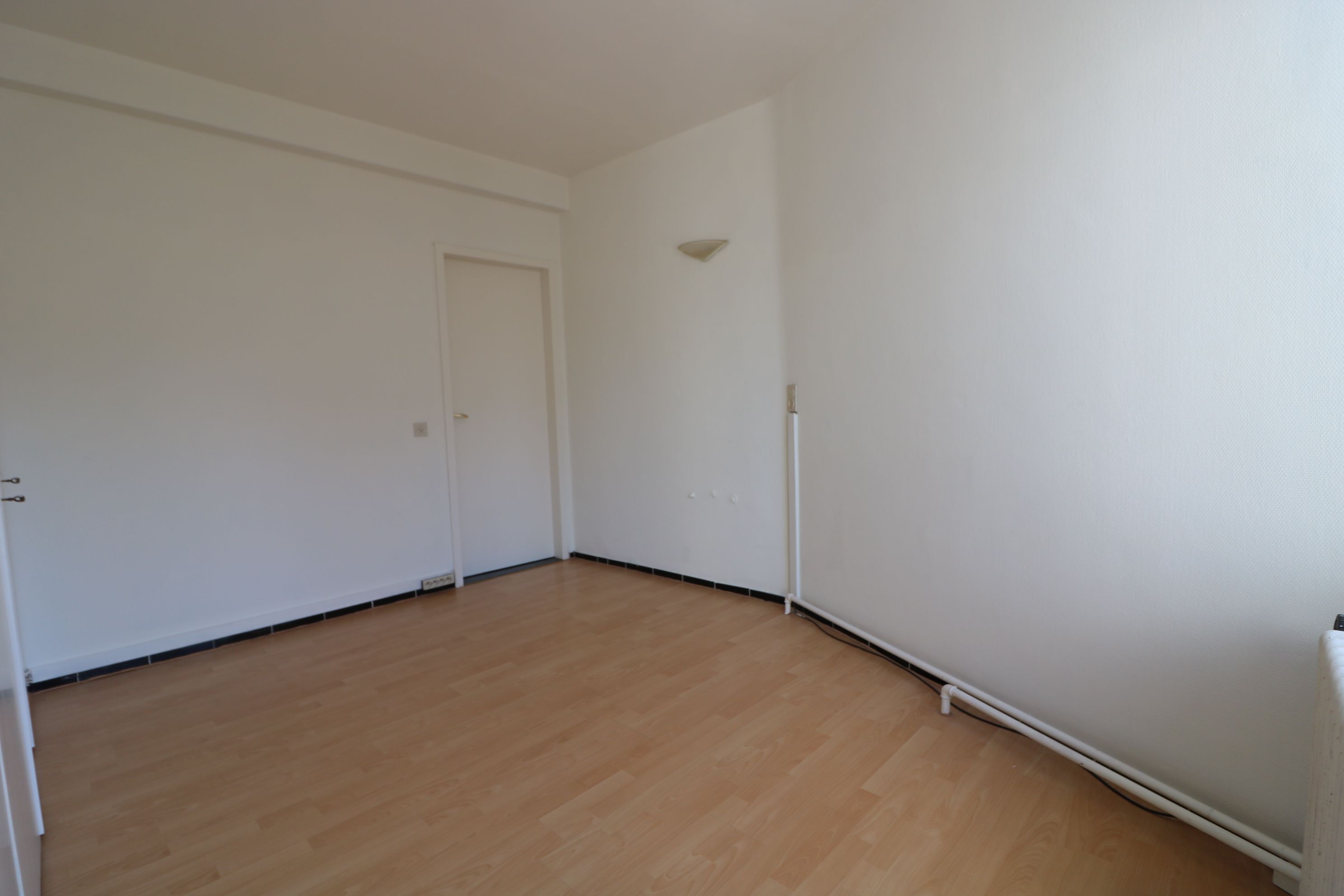 Ruim 2-slaapkamerappartement, op wandelafstand van het centrum.  foto 7
