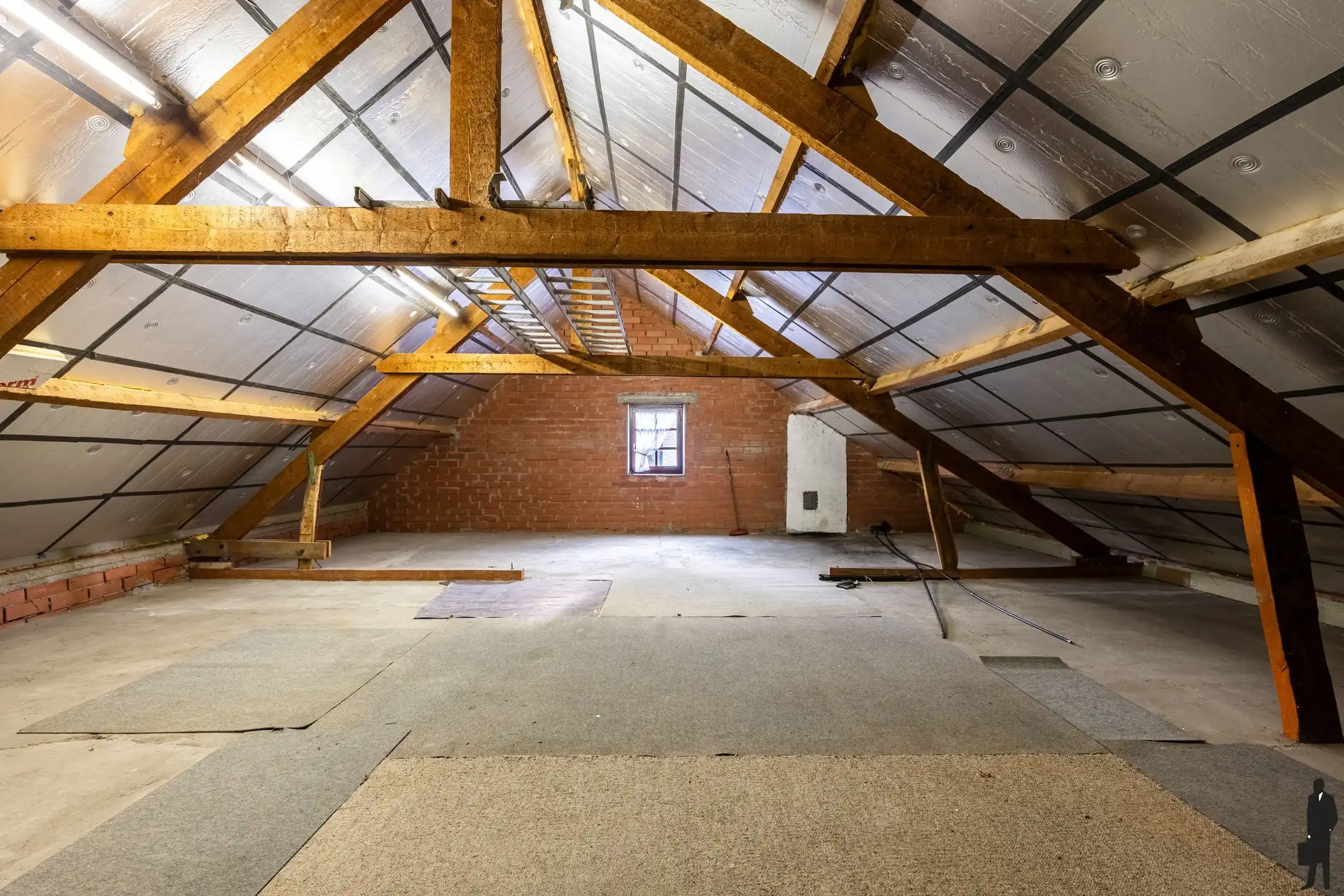 Vrijstaande woning met garage in doodlopende straat foto 17