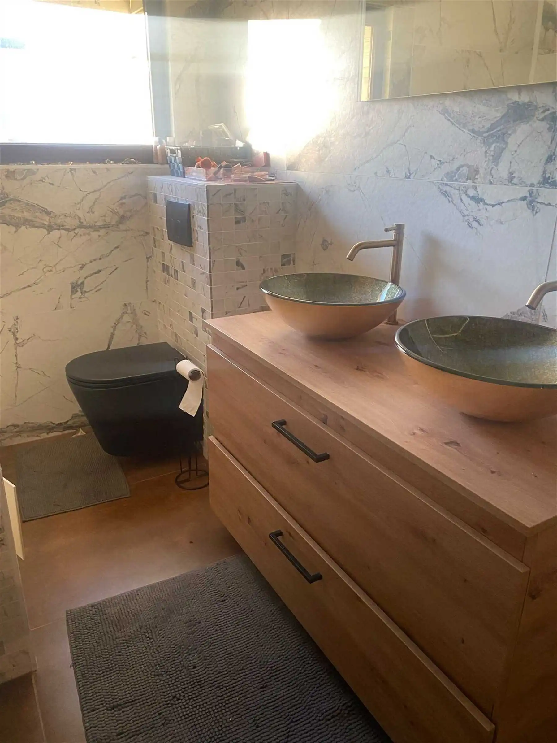 Instapklare woning met 4 slaapkamers, aparte dressing en tuin! foto 9