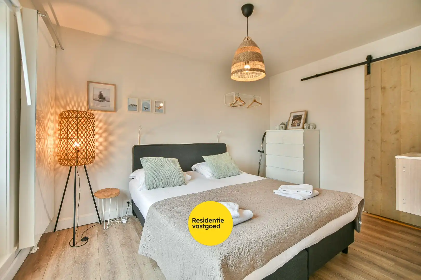 Lichtrijk éénslaapkamerappartement nabij centrum en bos in De Haan foto 12