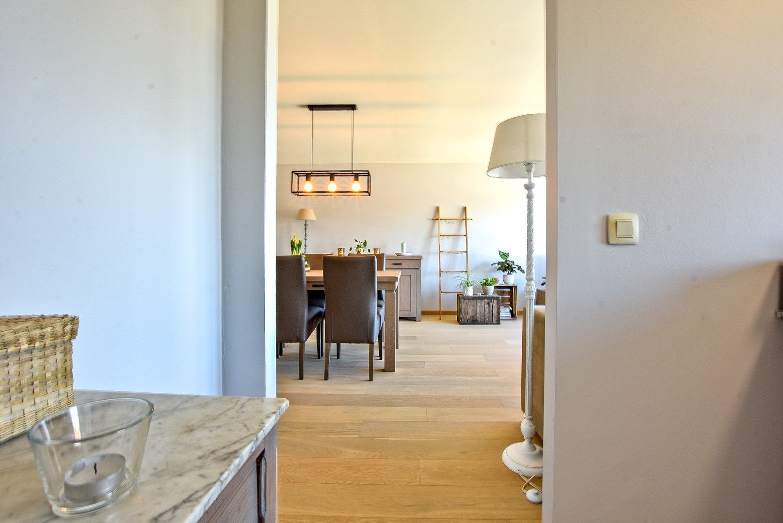 Gezellig instapklaar 2 slaapkamer appartement in hartje Diksmuide! foto 9