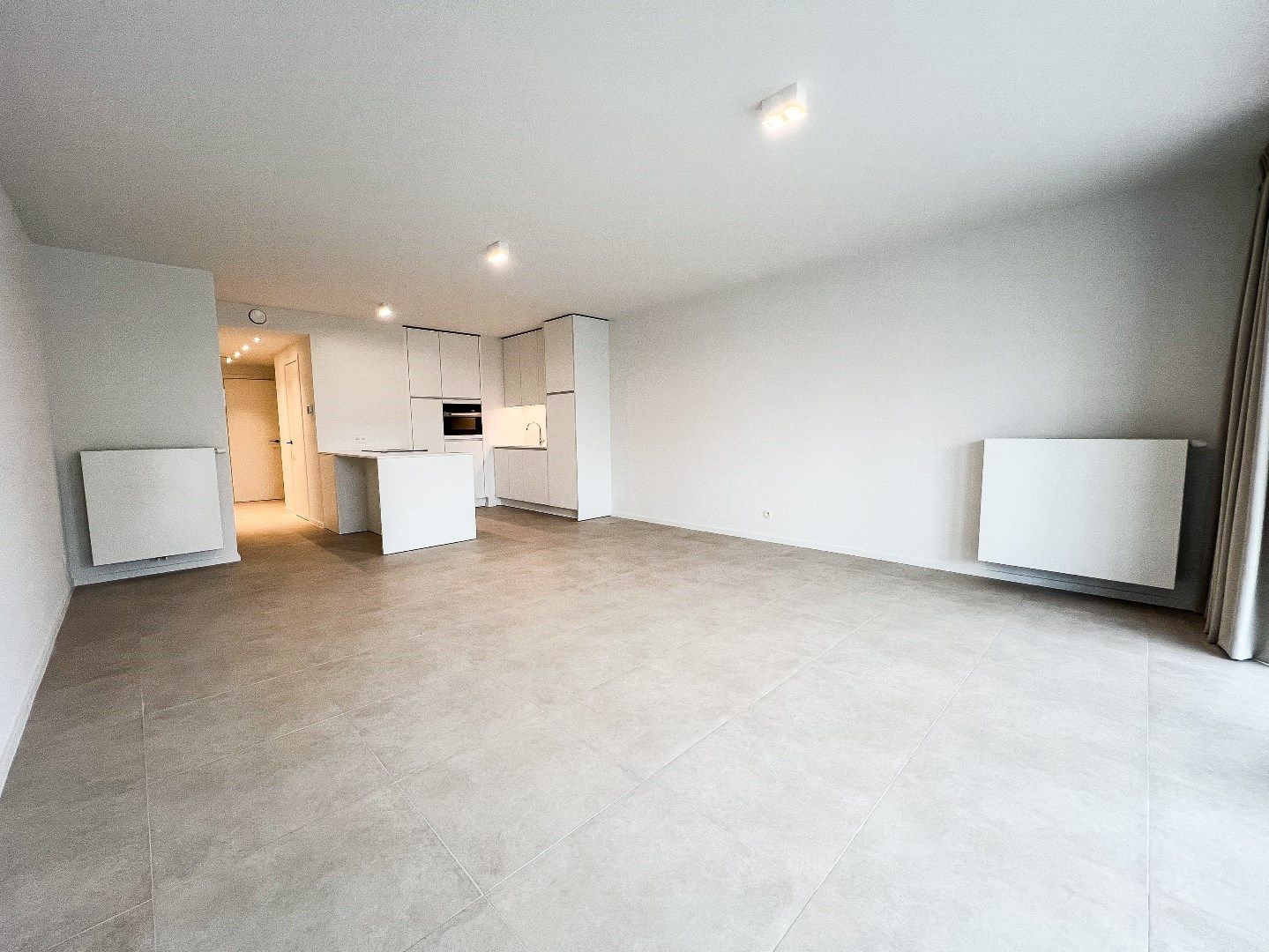 Zeer recent appartement met 2 slaapkamers en zonnig terras, rustig gelegen te Duinenwater. Garagebox in het gebouw. foto 7