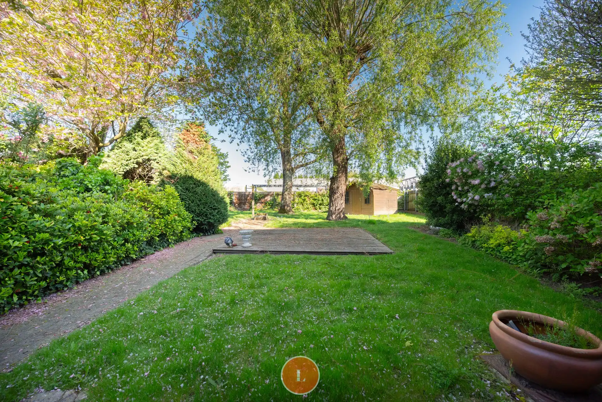 Karaktervolle te renoveren woning foto 9