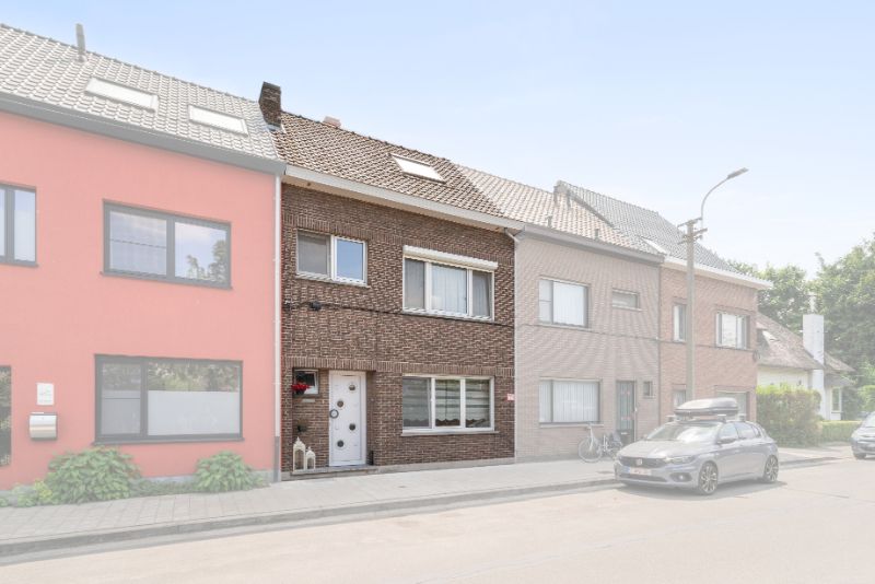 Woning met ruime tuin - dubbele garage achteraan! foto 23