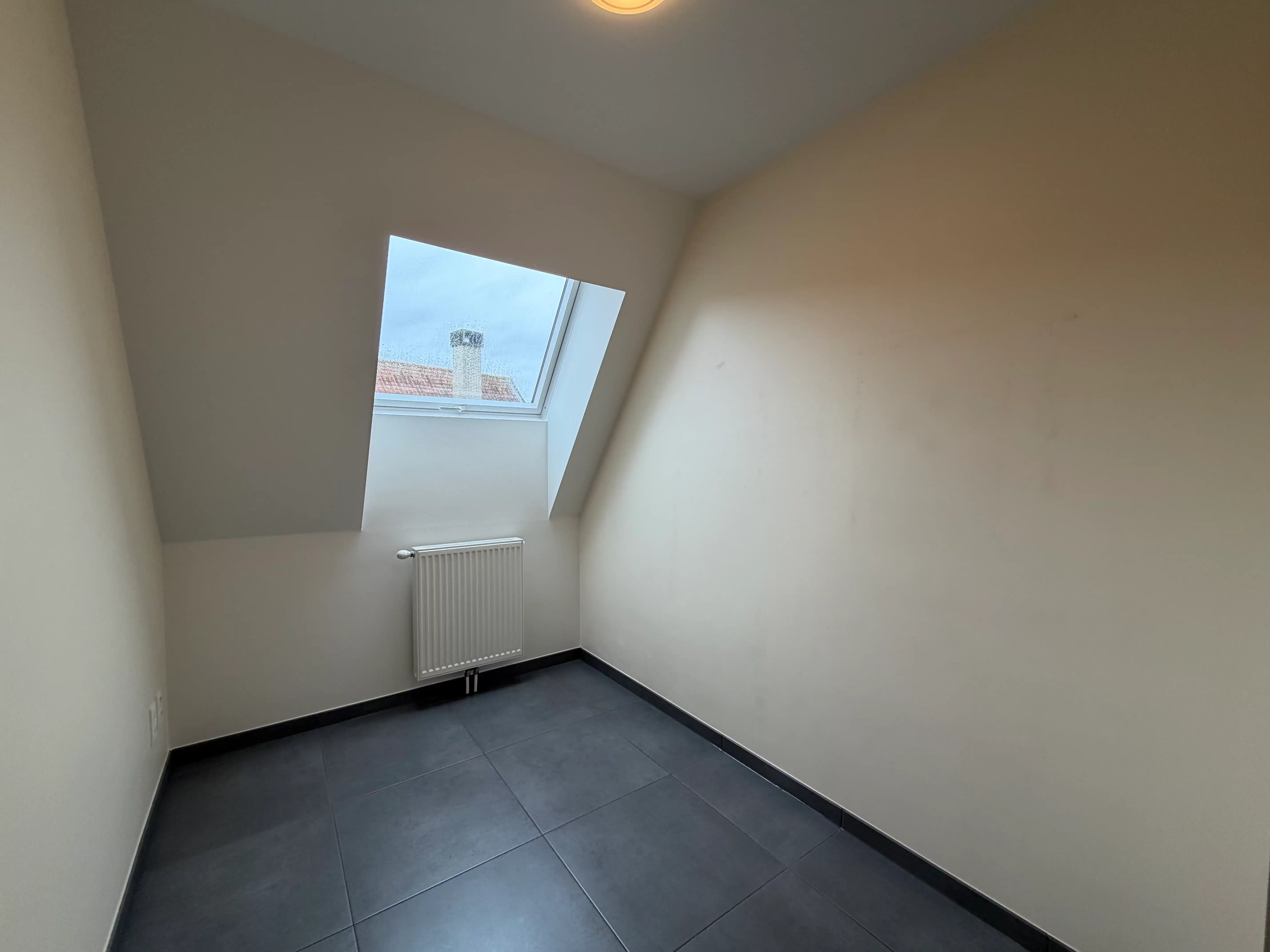 Instapklaar appartement met 2 slaapkamers en terras foto 12