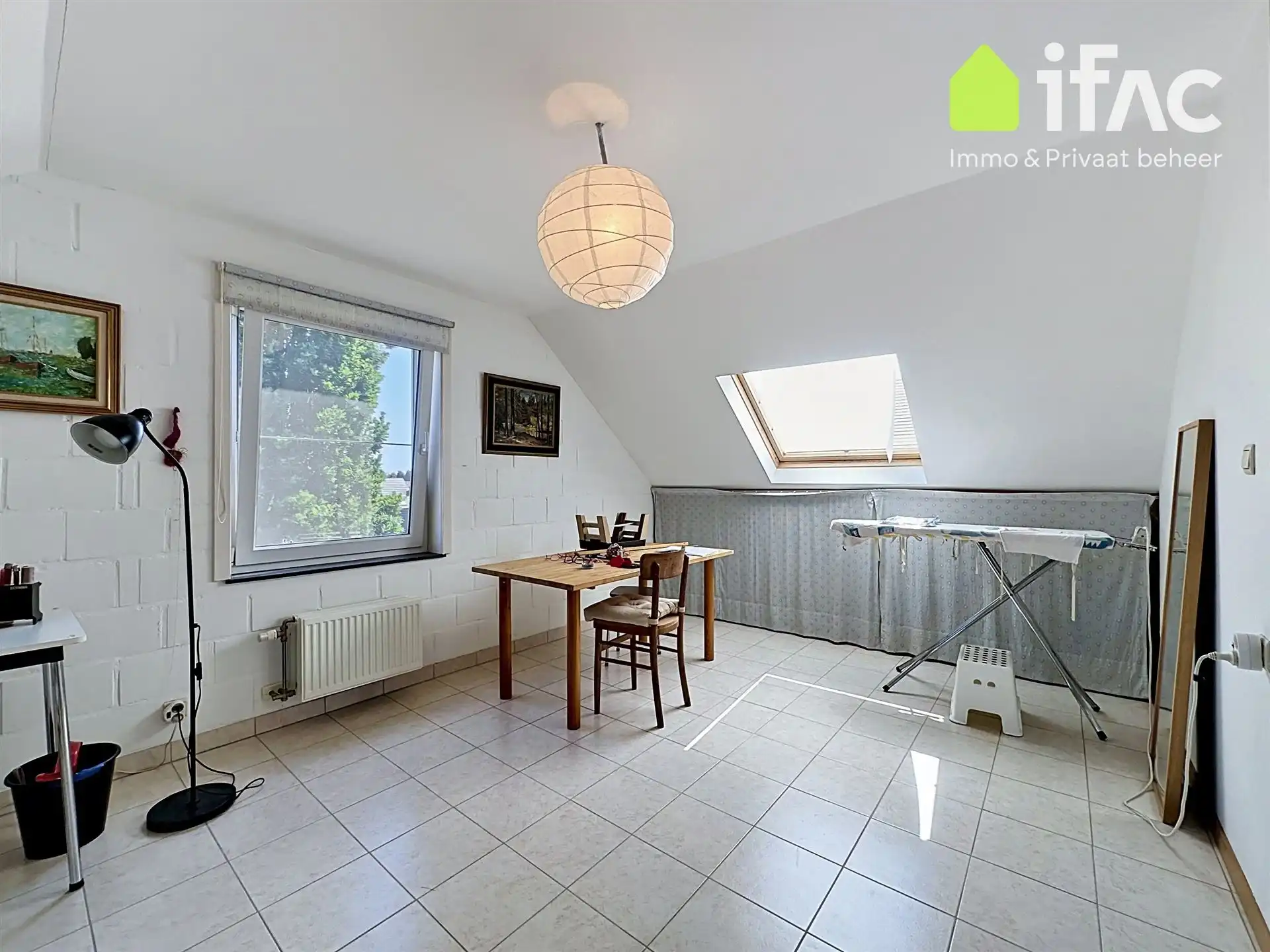 Charmante 3-gevelwoning met rustige ligging foto 16