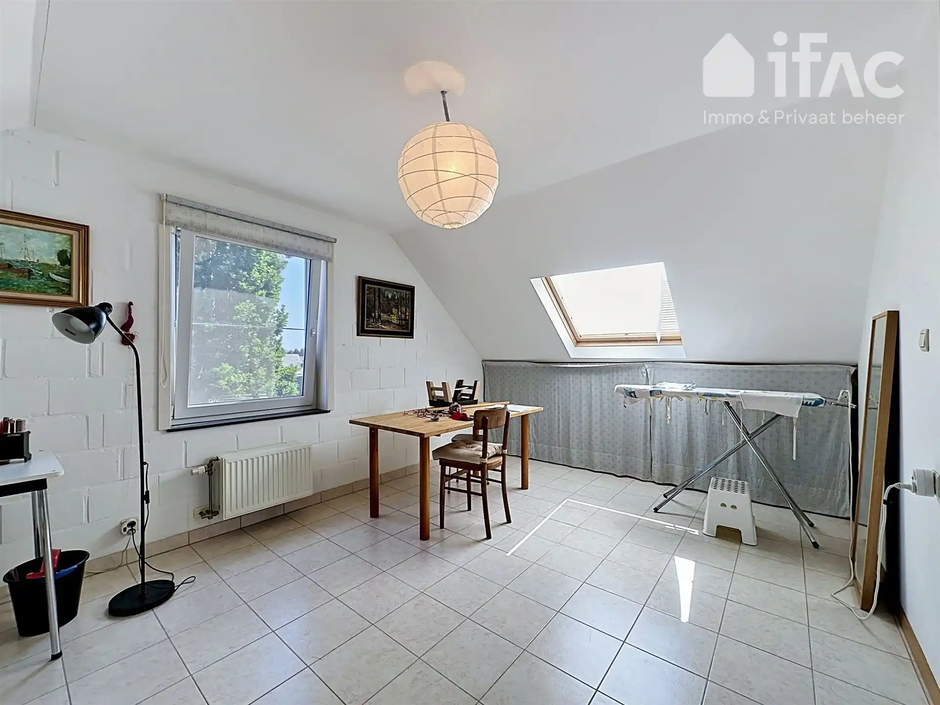 Charmante 3-gevelwoning met rustige ligging foto 16