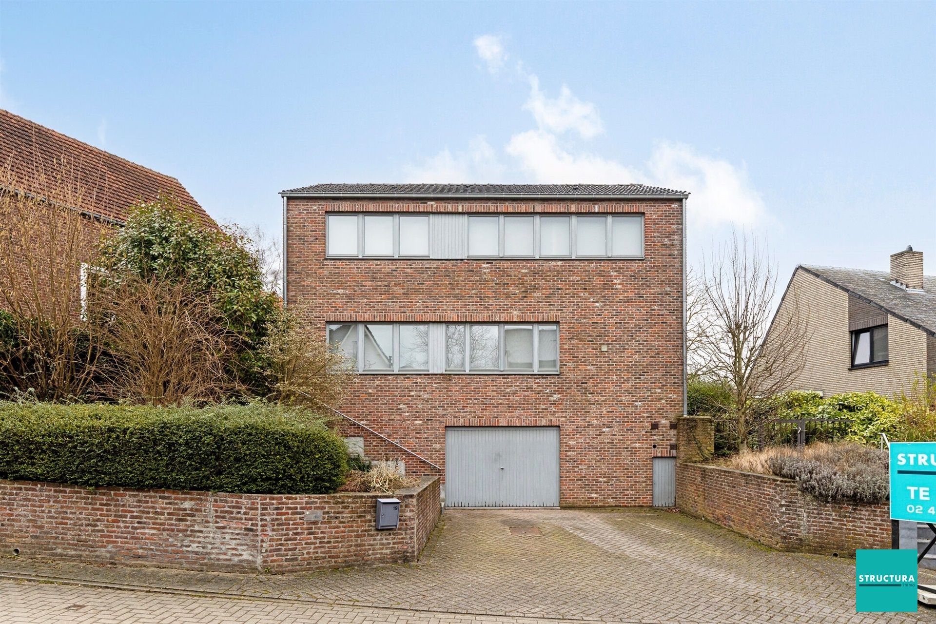 Woning op toplocatie met achterliggend groen foto 3