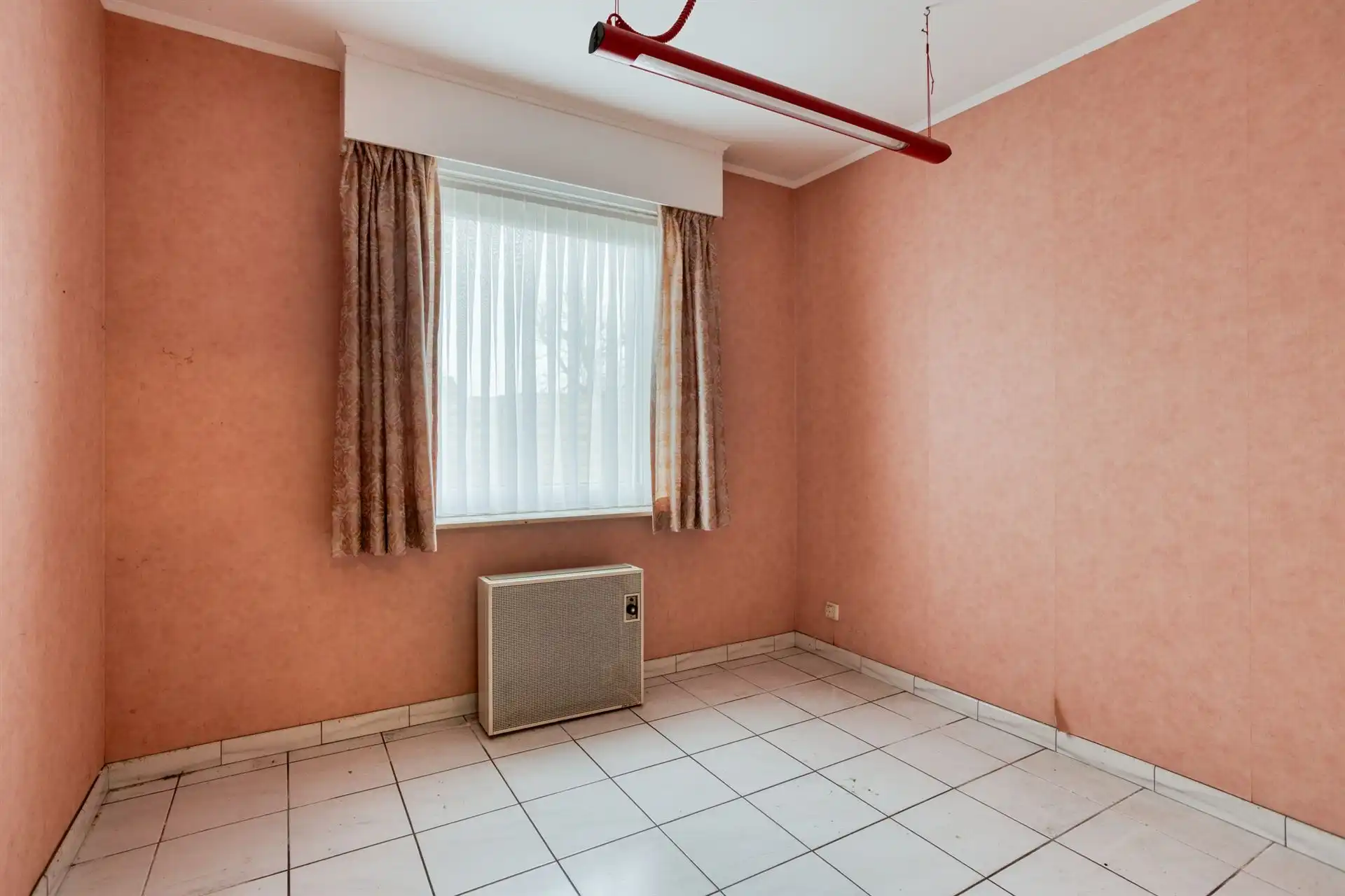 Vrijstaande woning op 612m². Rustig gelegen. foto 11