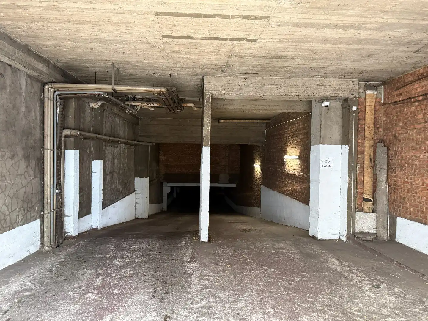 Ondergrondse parkeerplaats te Antwerpen foto 3