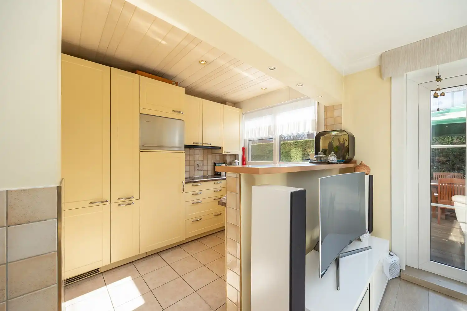 Instapklaar 3-slk gelijkvloersappartement met uitzonderlijke tuin (280m²) foto 13