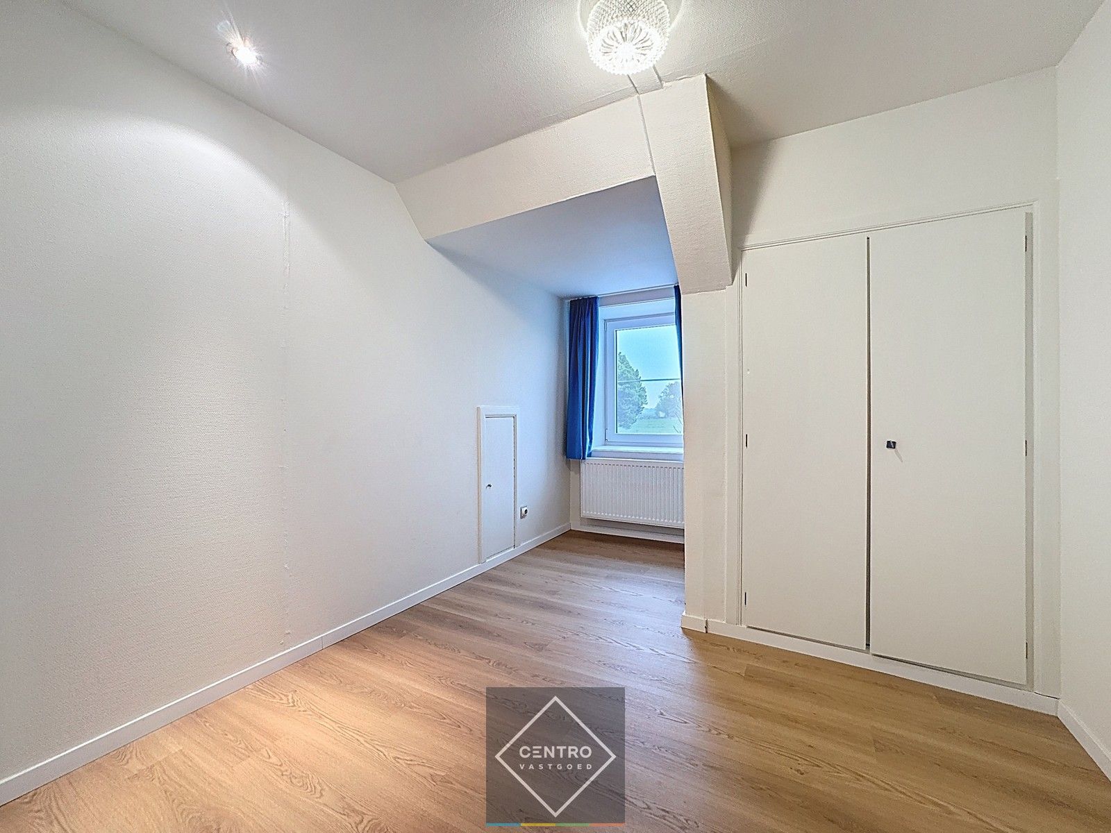 Landelijk gelegen woning met 4 slpks, bureel én garage! foto 19